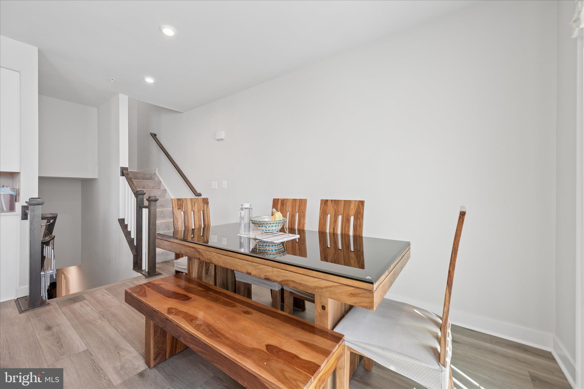 ARCOLA TOWN CENTER CONDO - Residential