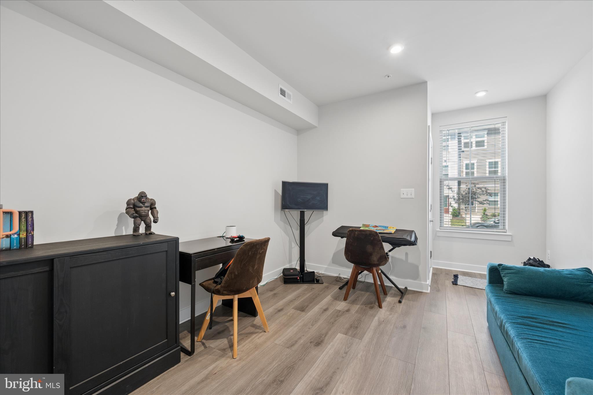 ARCOLA TOWN CENTER CONDO - Residential