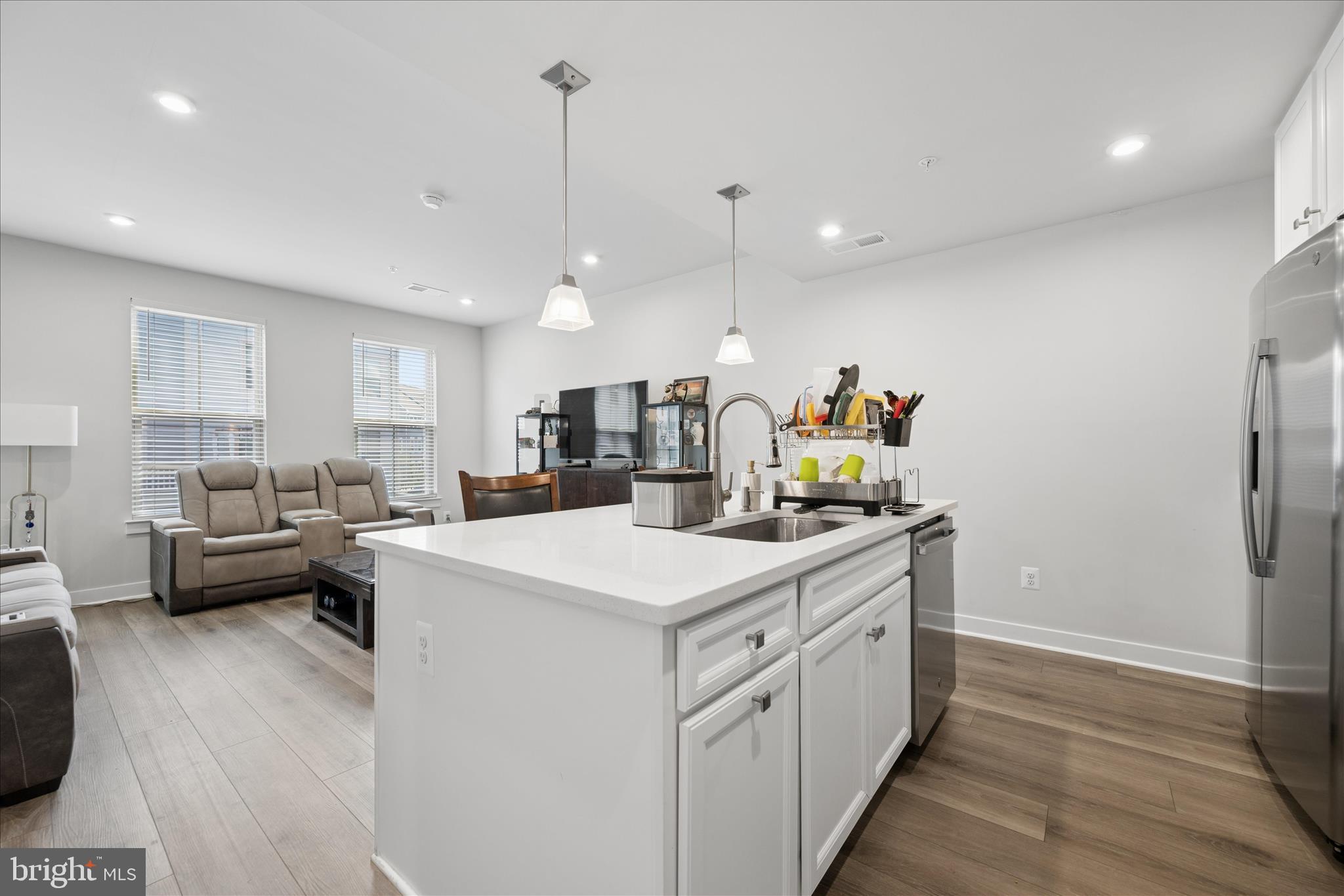 ARCOLA TOWN CENTER CONDO - Residential