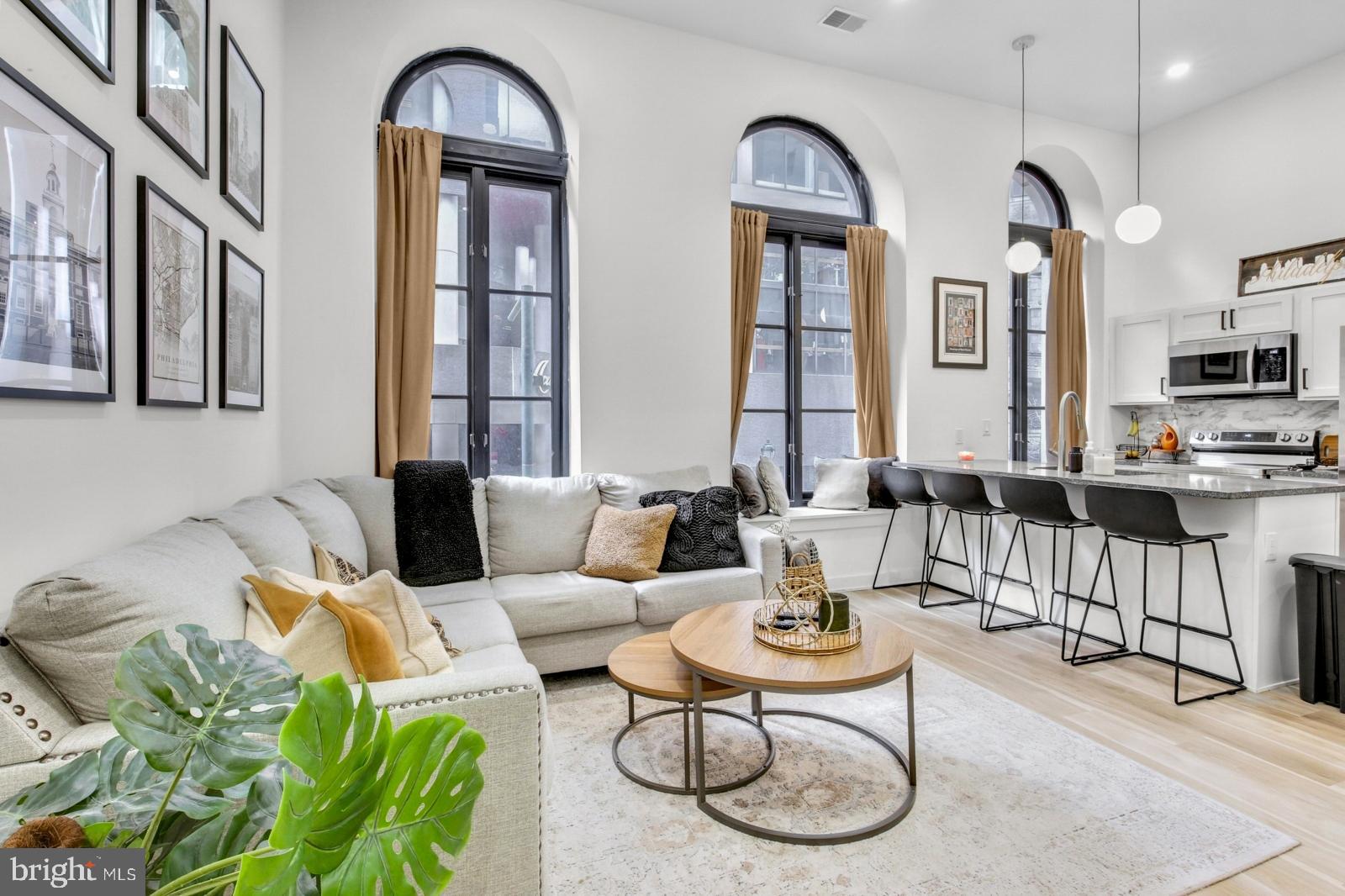 CENTER CITY - Residential Lease