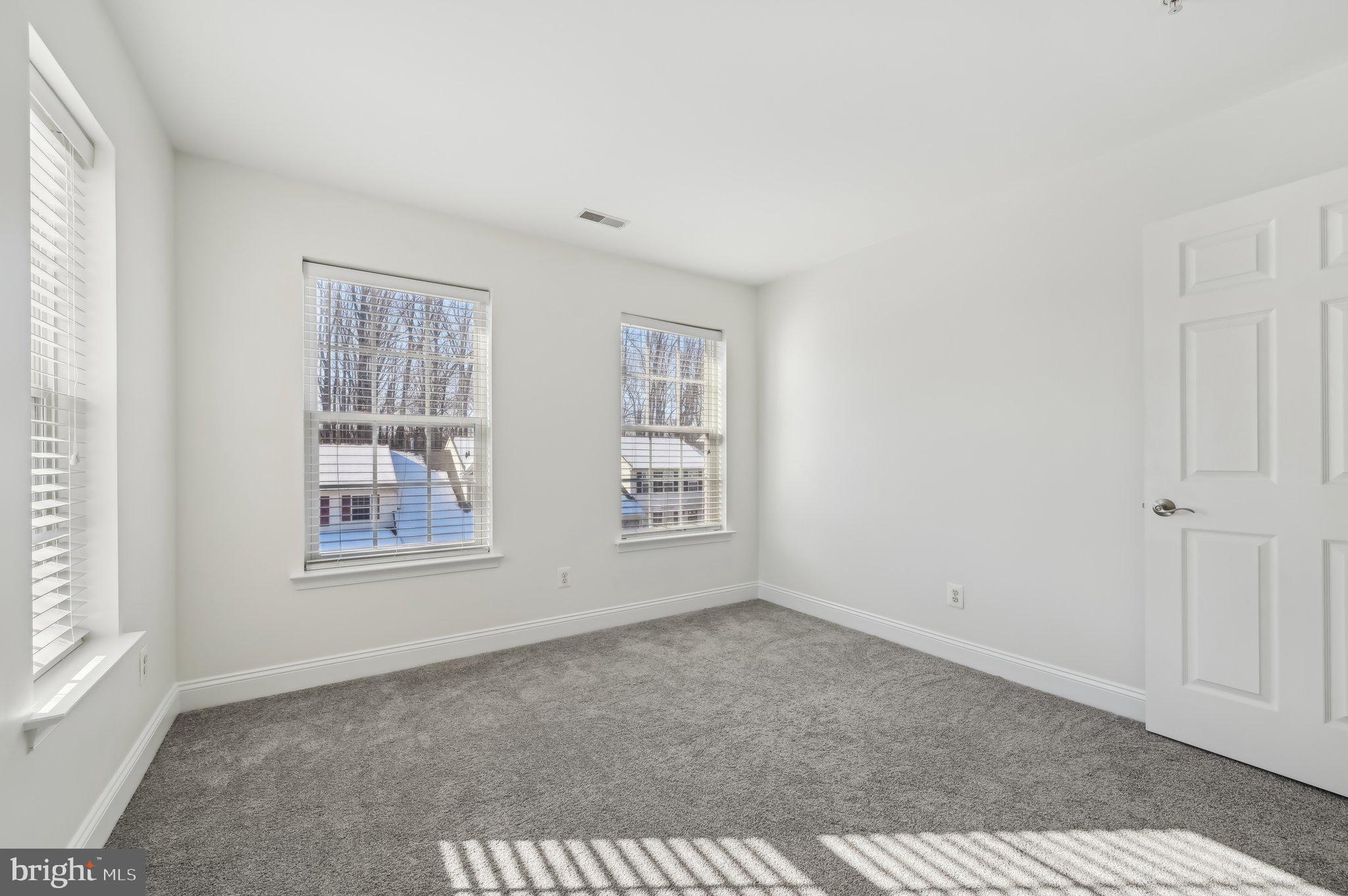 MONMOUTH MEADOWS - Residential
