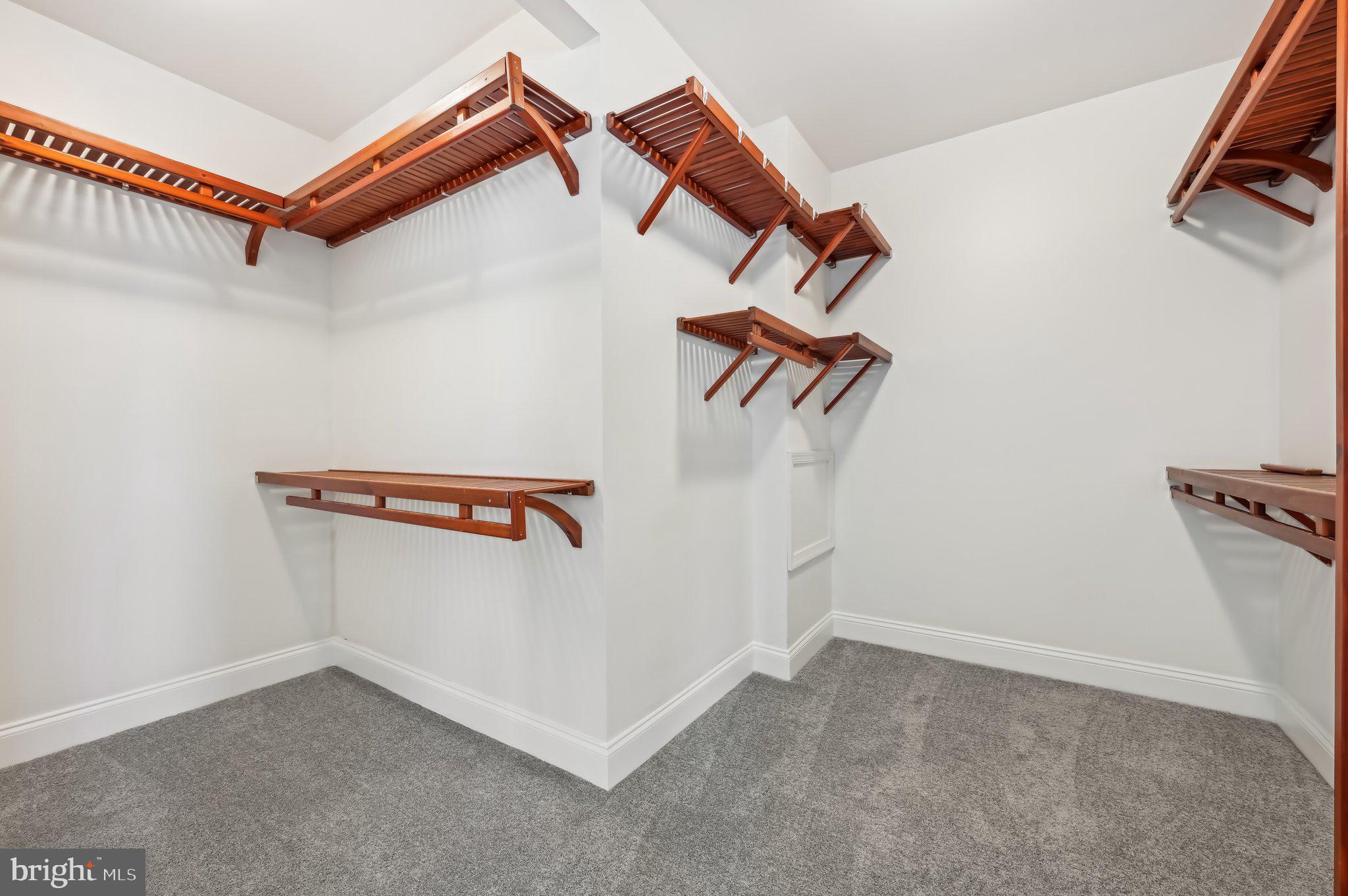 MONMOUTH MEADOWS - Residential