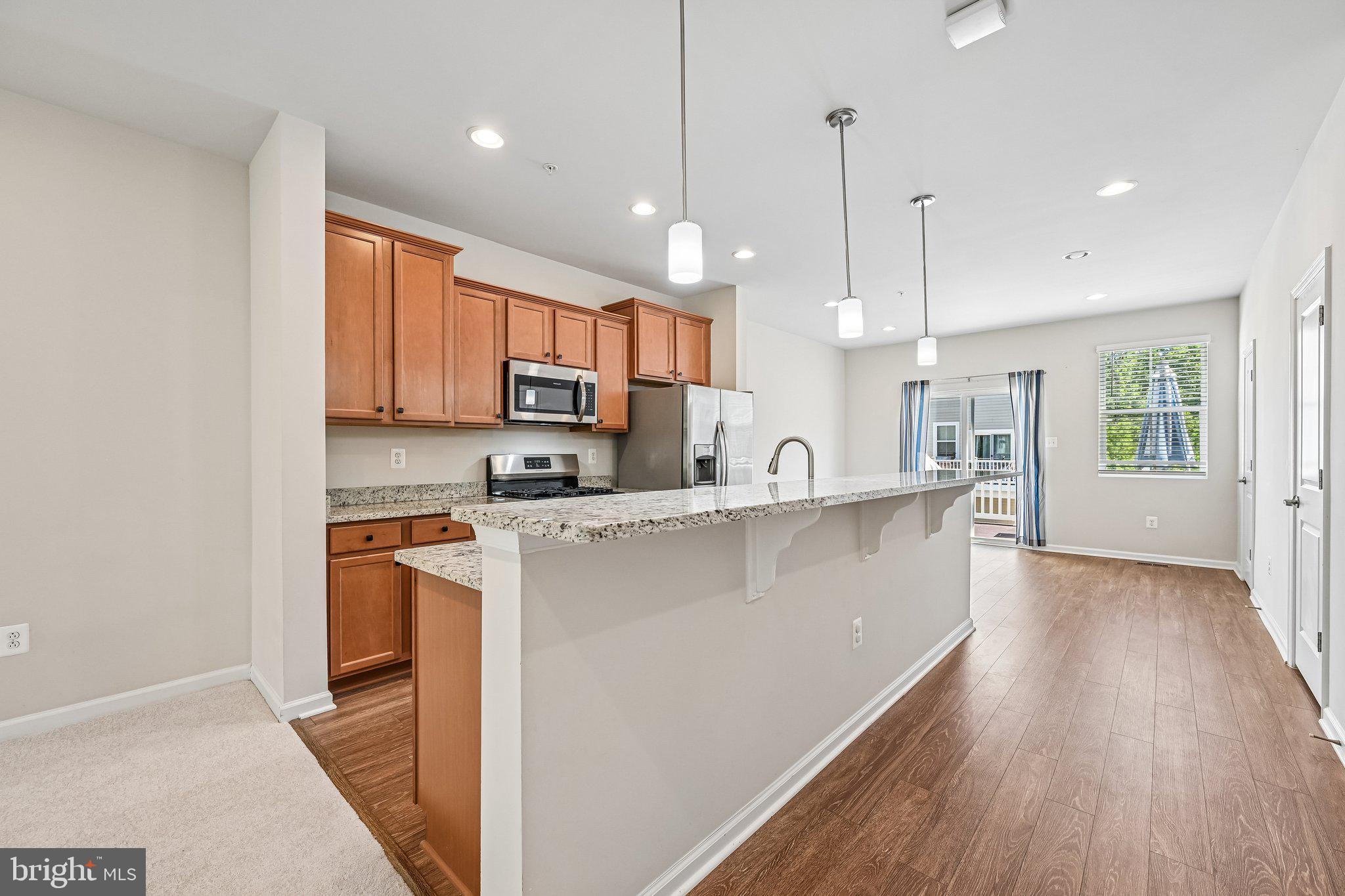 OXFORD SQUARE - Residential