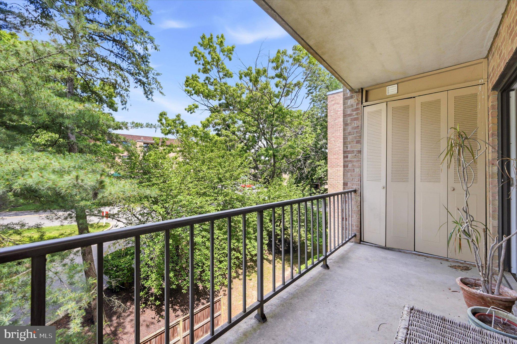 OAK HILL - Residential