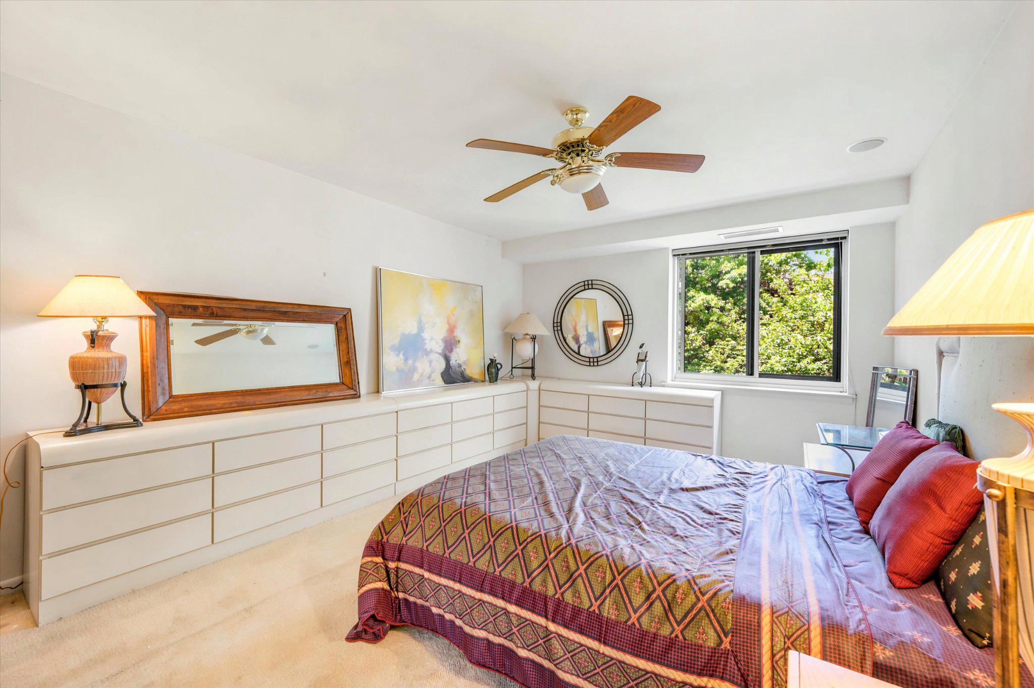 OAK HILL - Residential