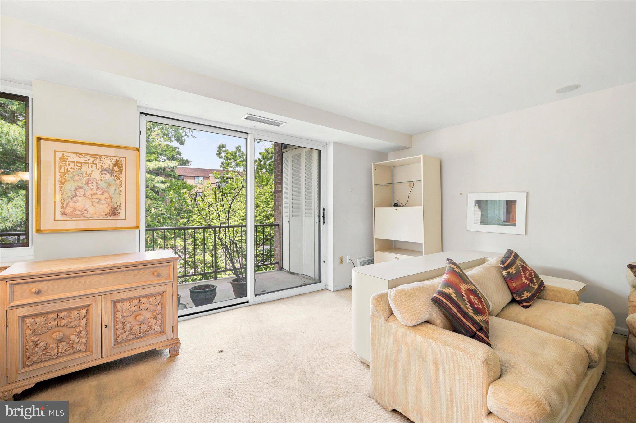OAK HILL - Residential