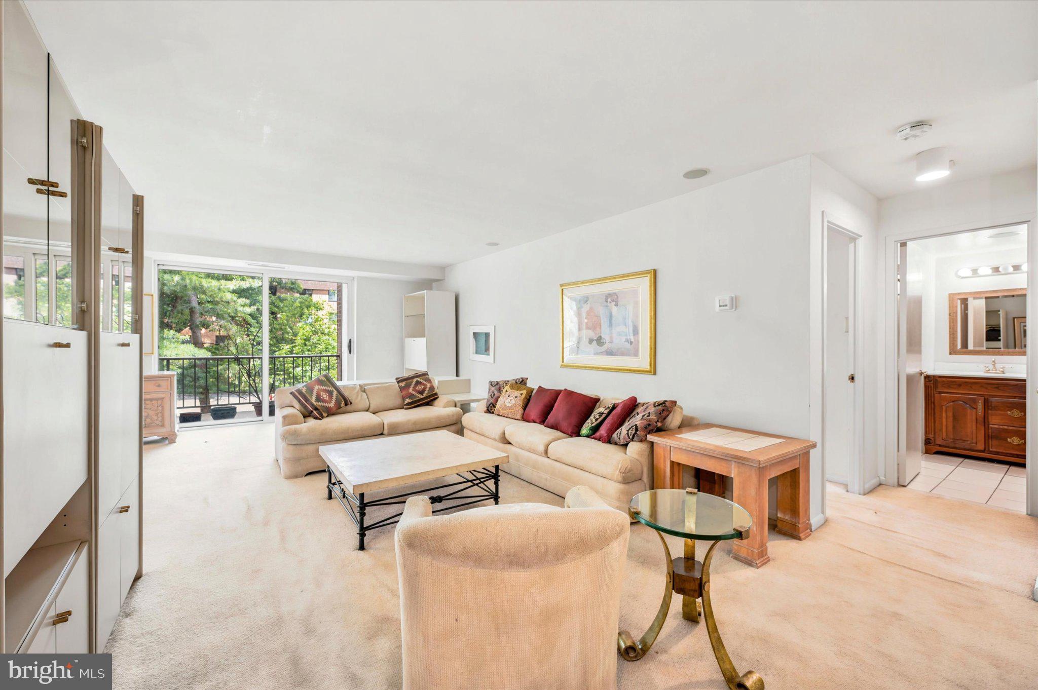 OAK HILL - Residential