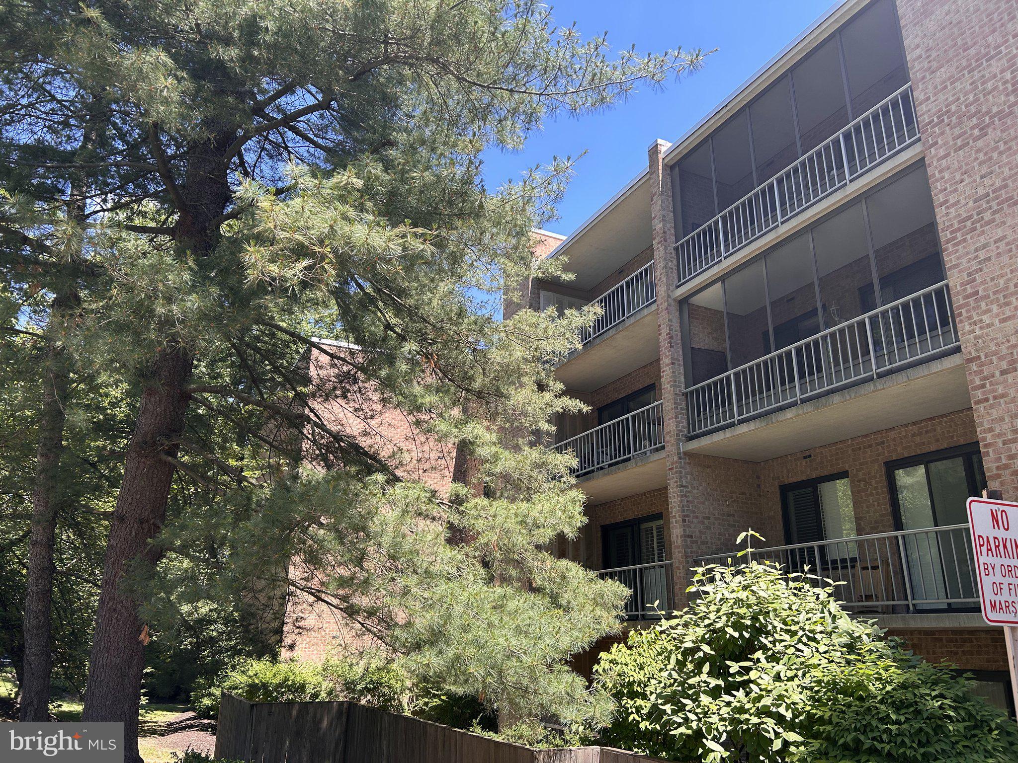 OAK HILL - Residential