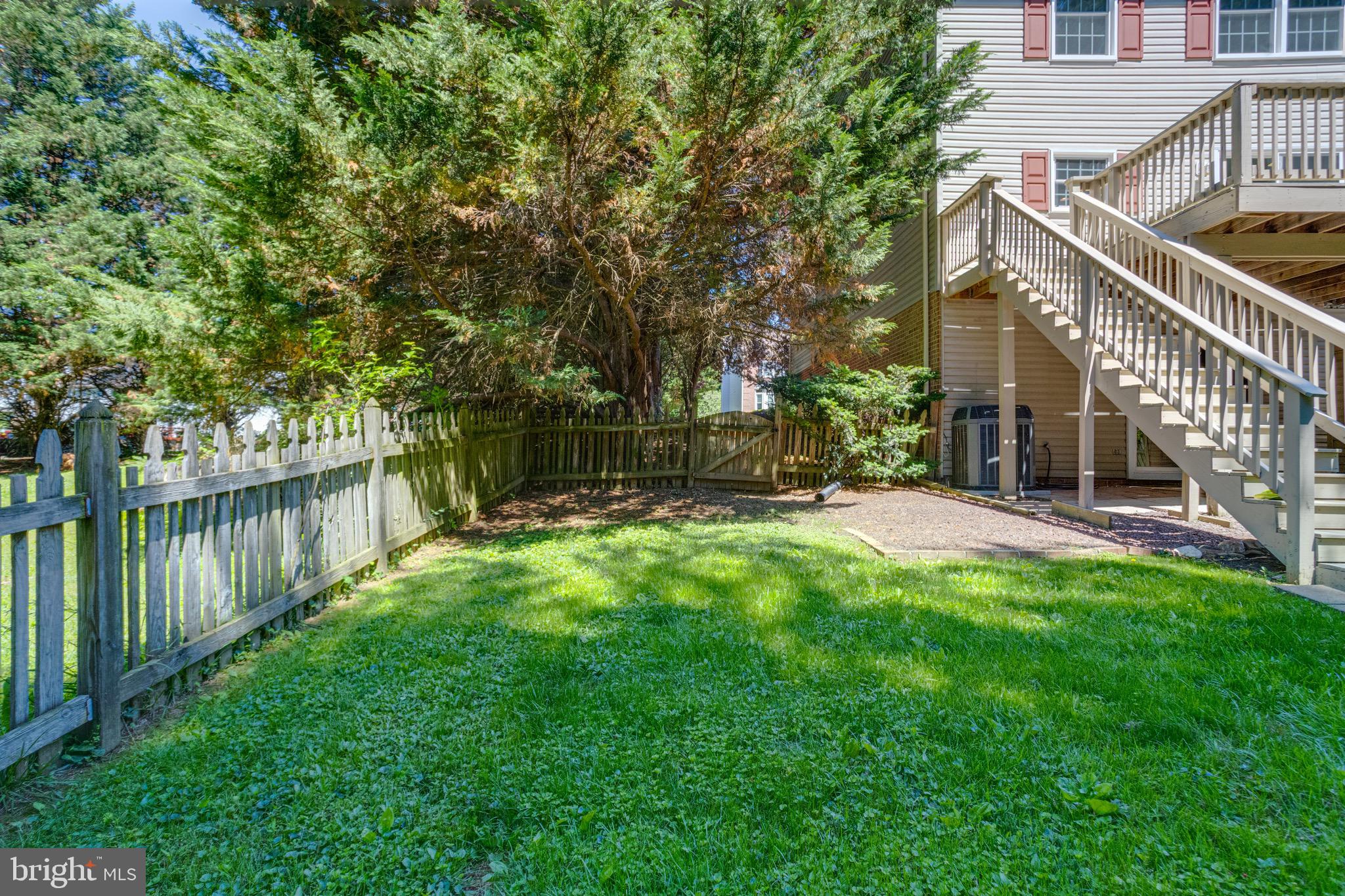 FOXBOROUGH FARMS - Residential