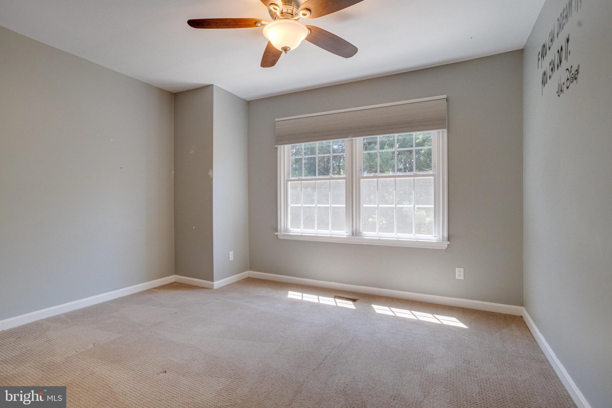 FOXBOROUGH FARMS - Residential