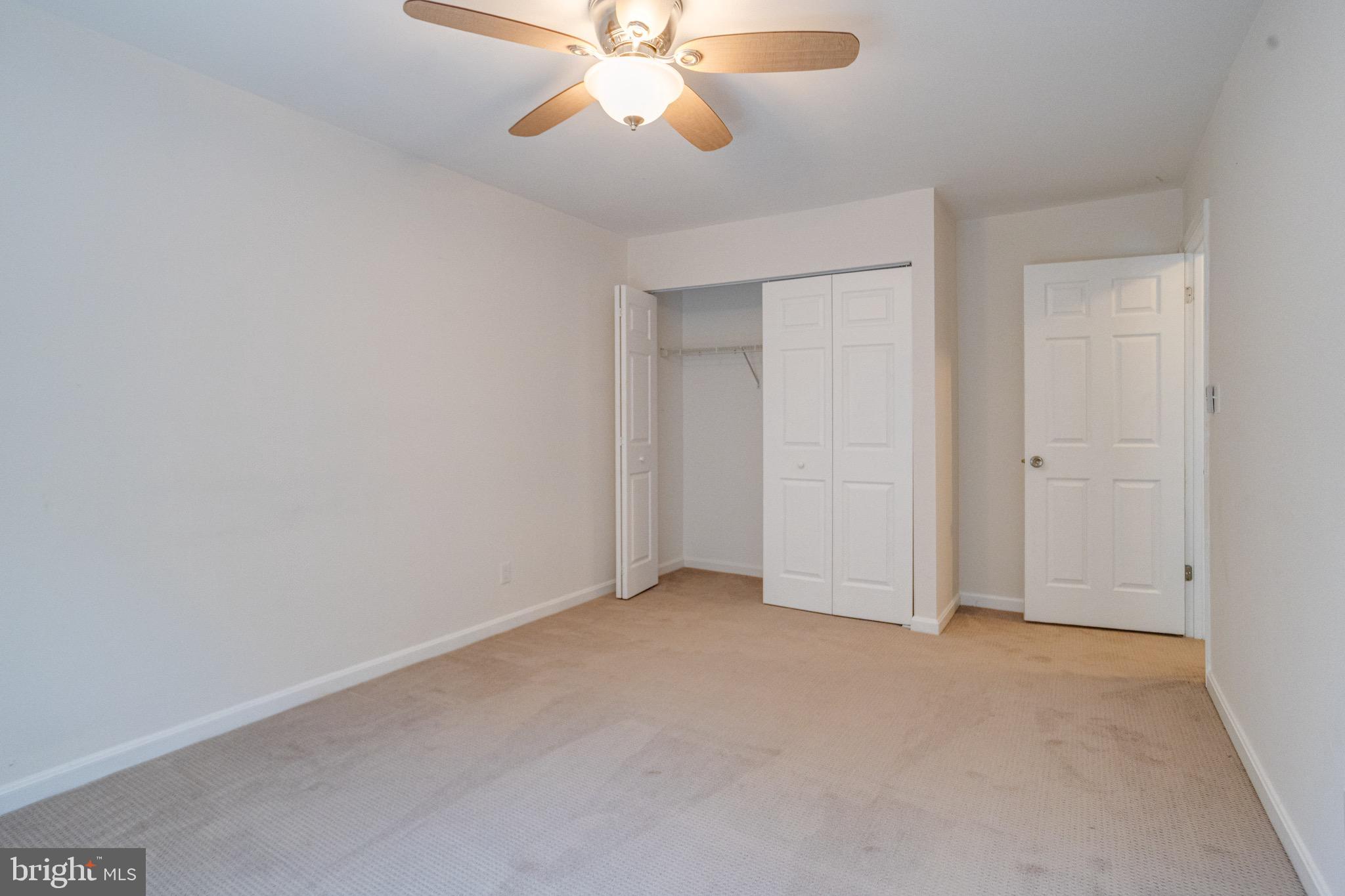 FOXBOROUGH FARMS - Residential