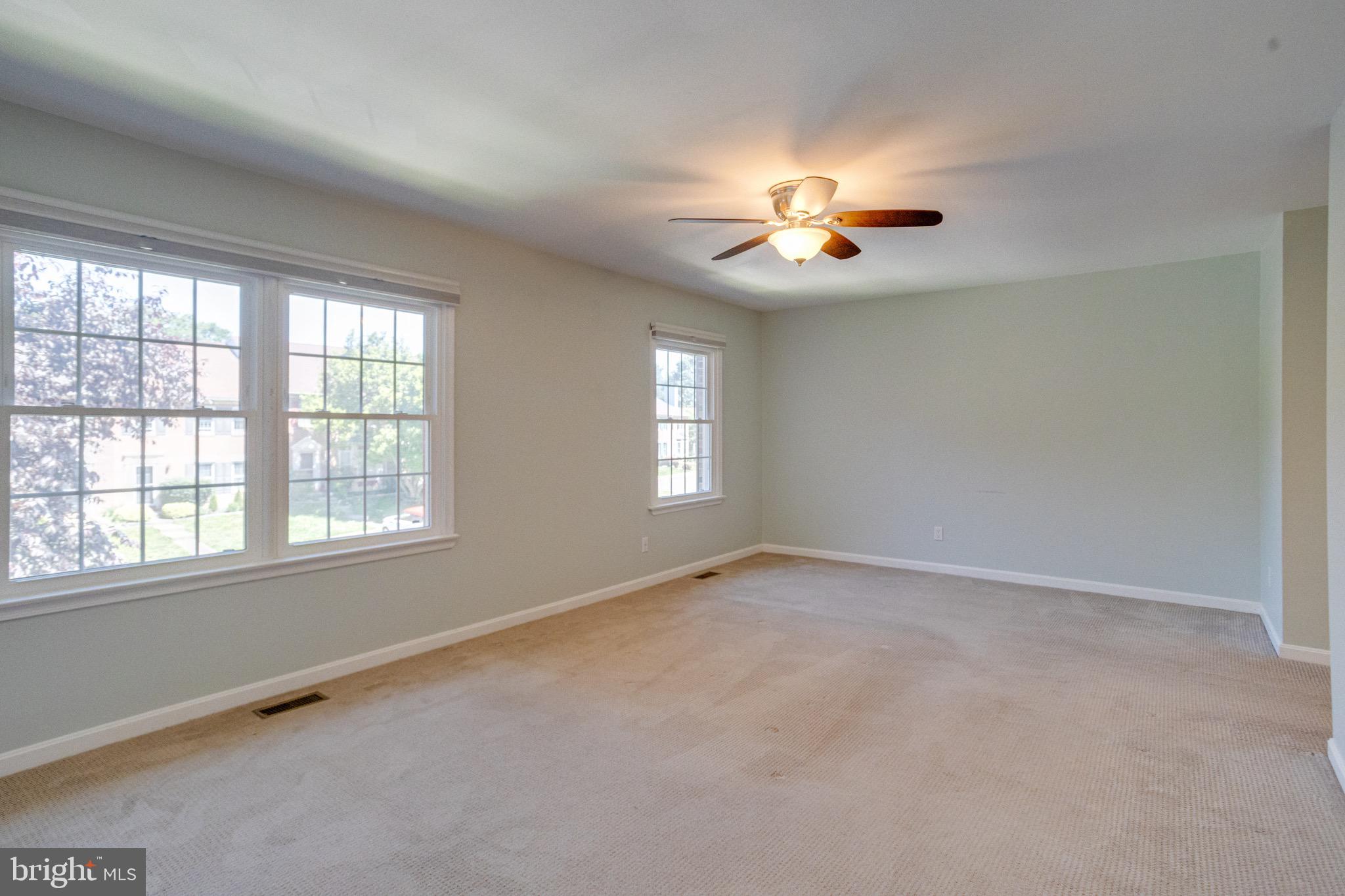 FOXBOROUGH FARMS - Residential