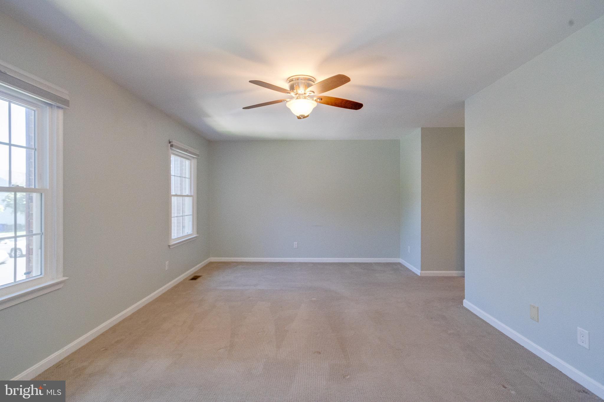 FOXBOROUGH FARMS - Residential