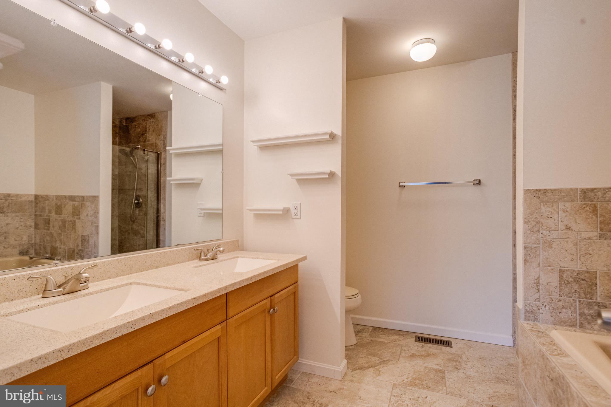FOXBOROUGH FARMS - Residential