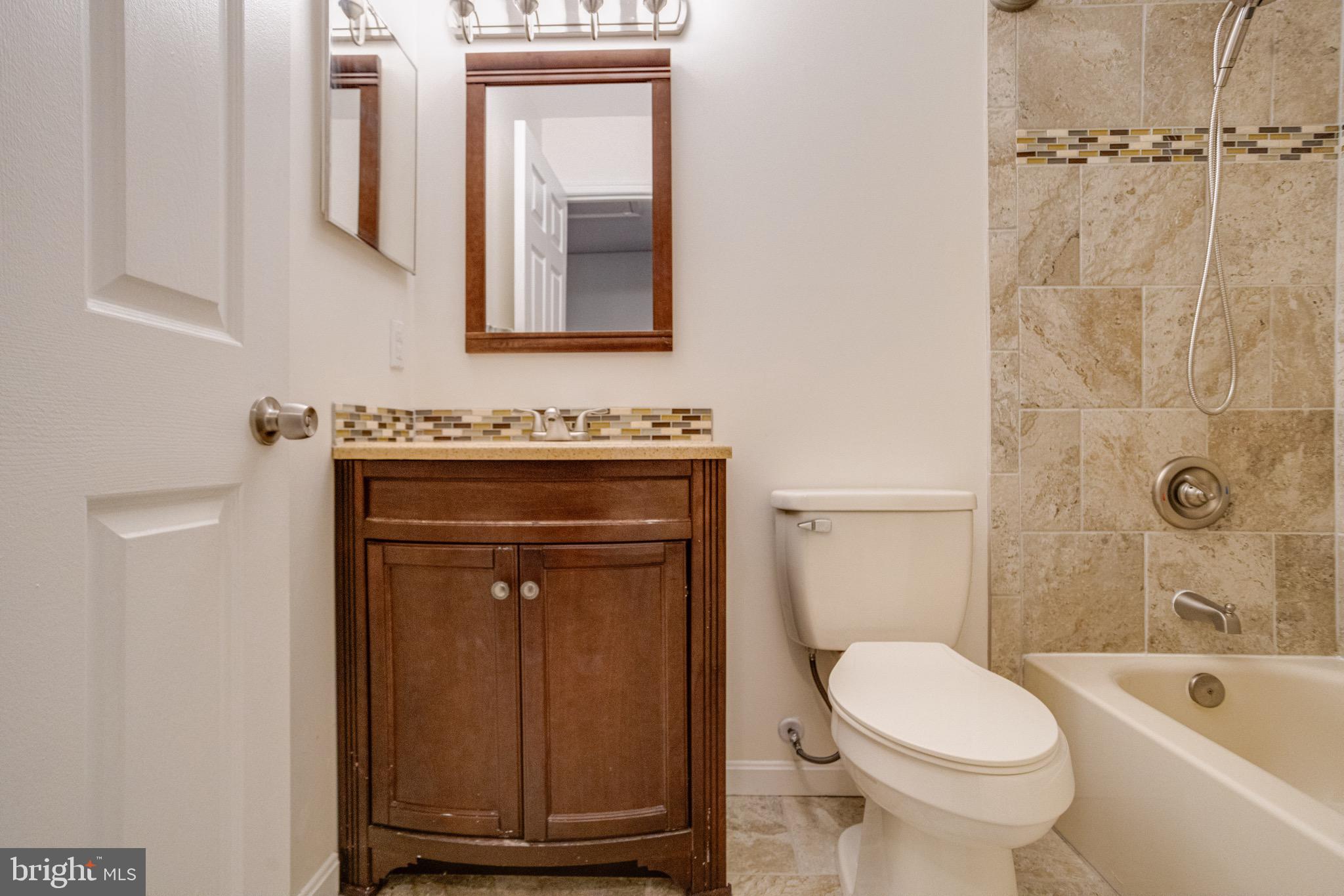 FOXBOROUGH FARMS - Residential