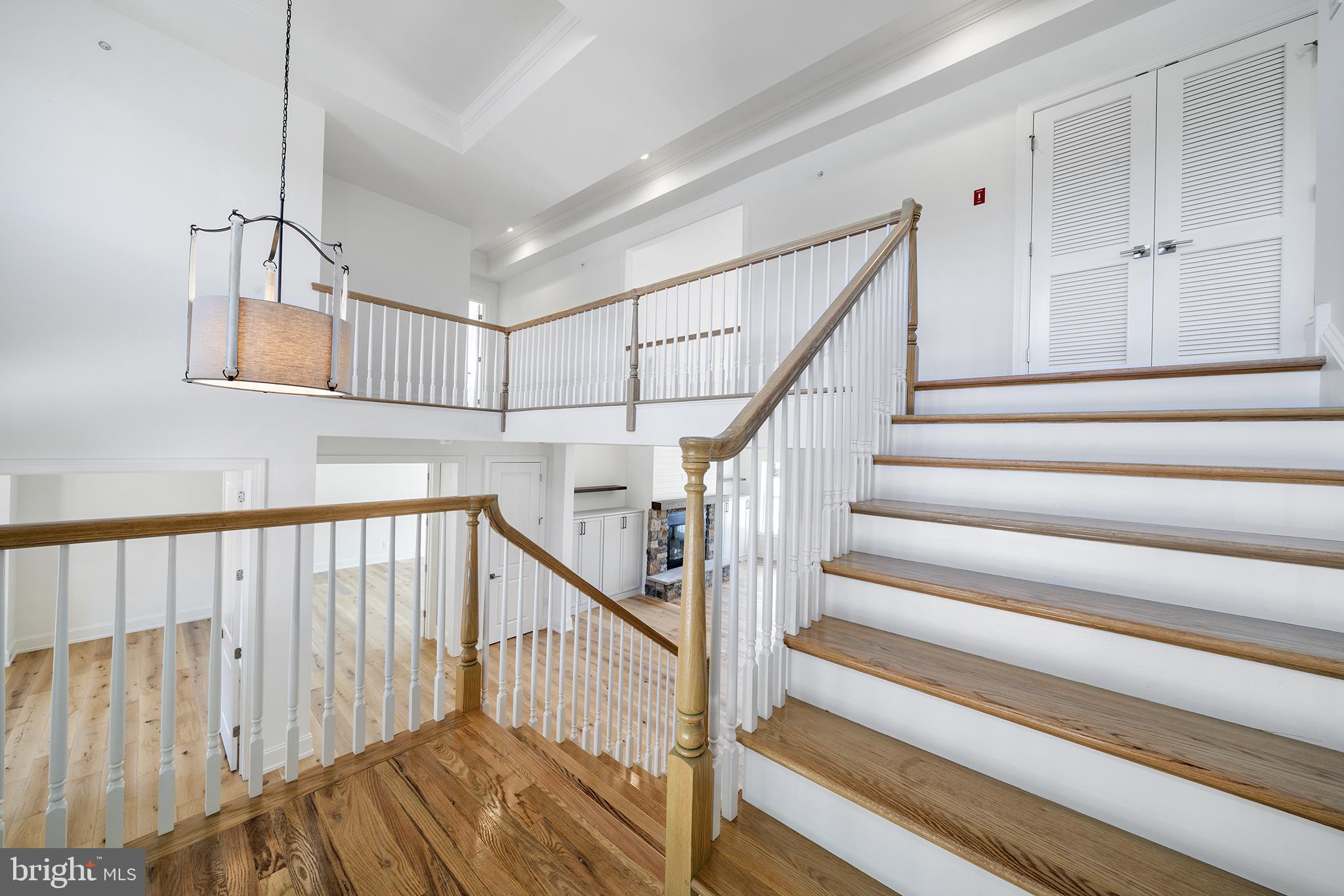 MEADOW CREEK - Residential