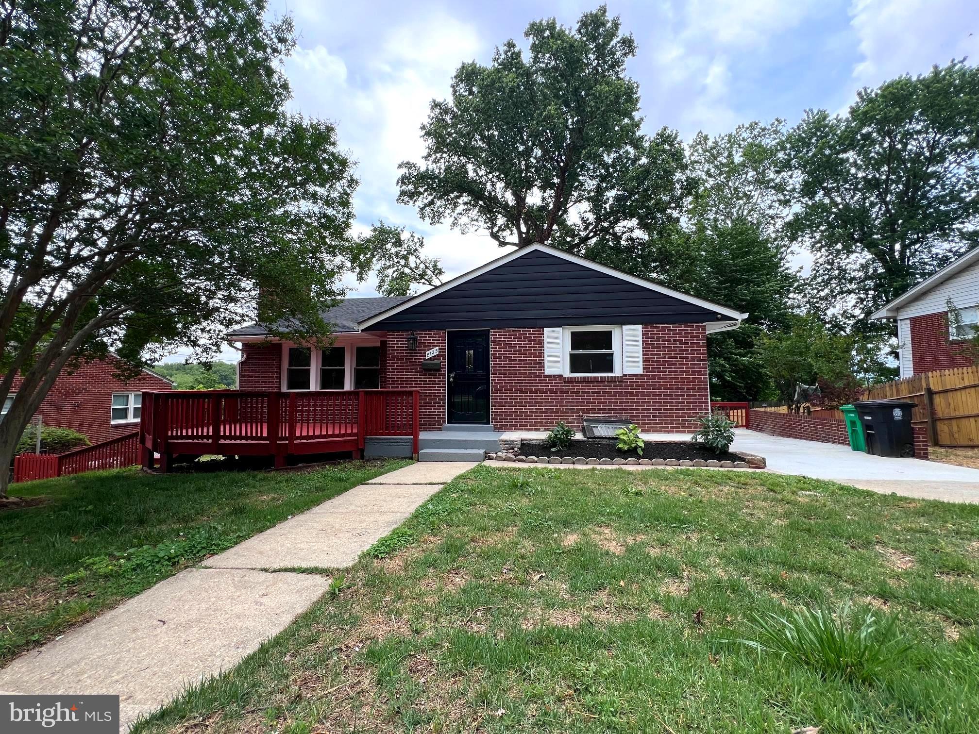MURRAY HILL - Residential