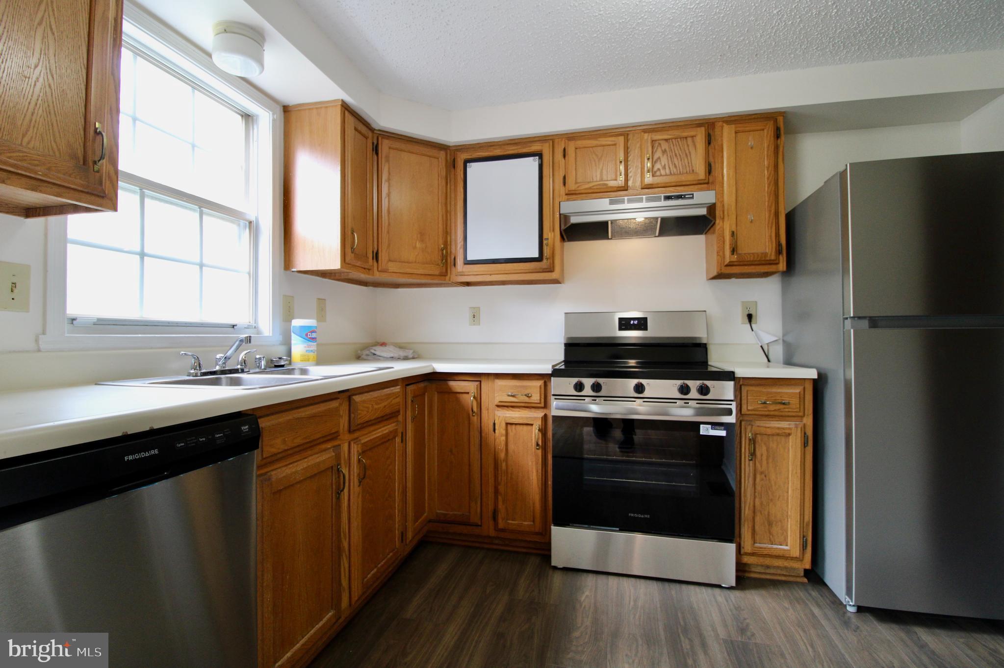 ROLLING MEADOWS - Residential