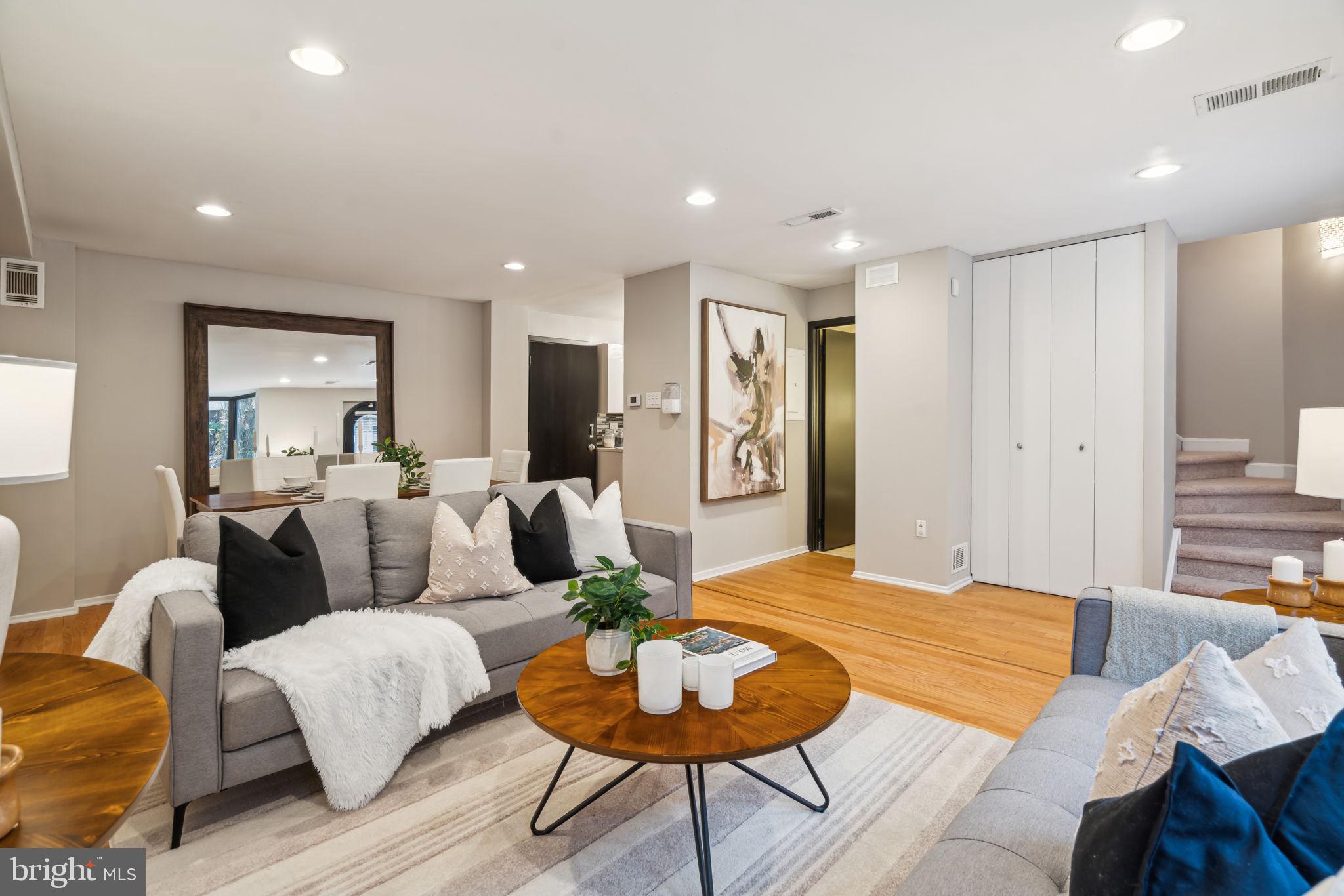 RITTENHOUSE SQUARE - Residential