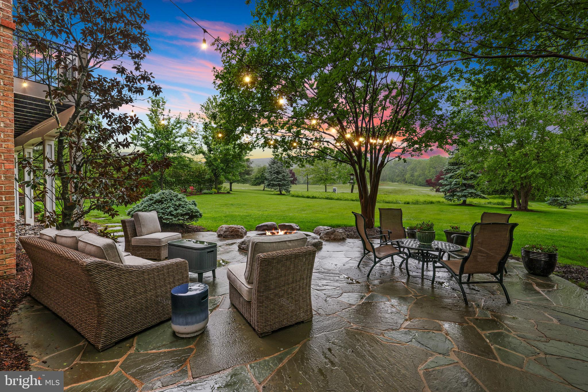 RASPBERRY FALLS - Residential