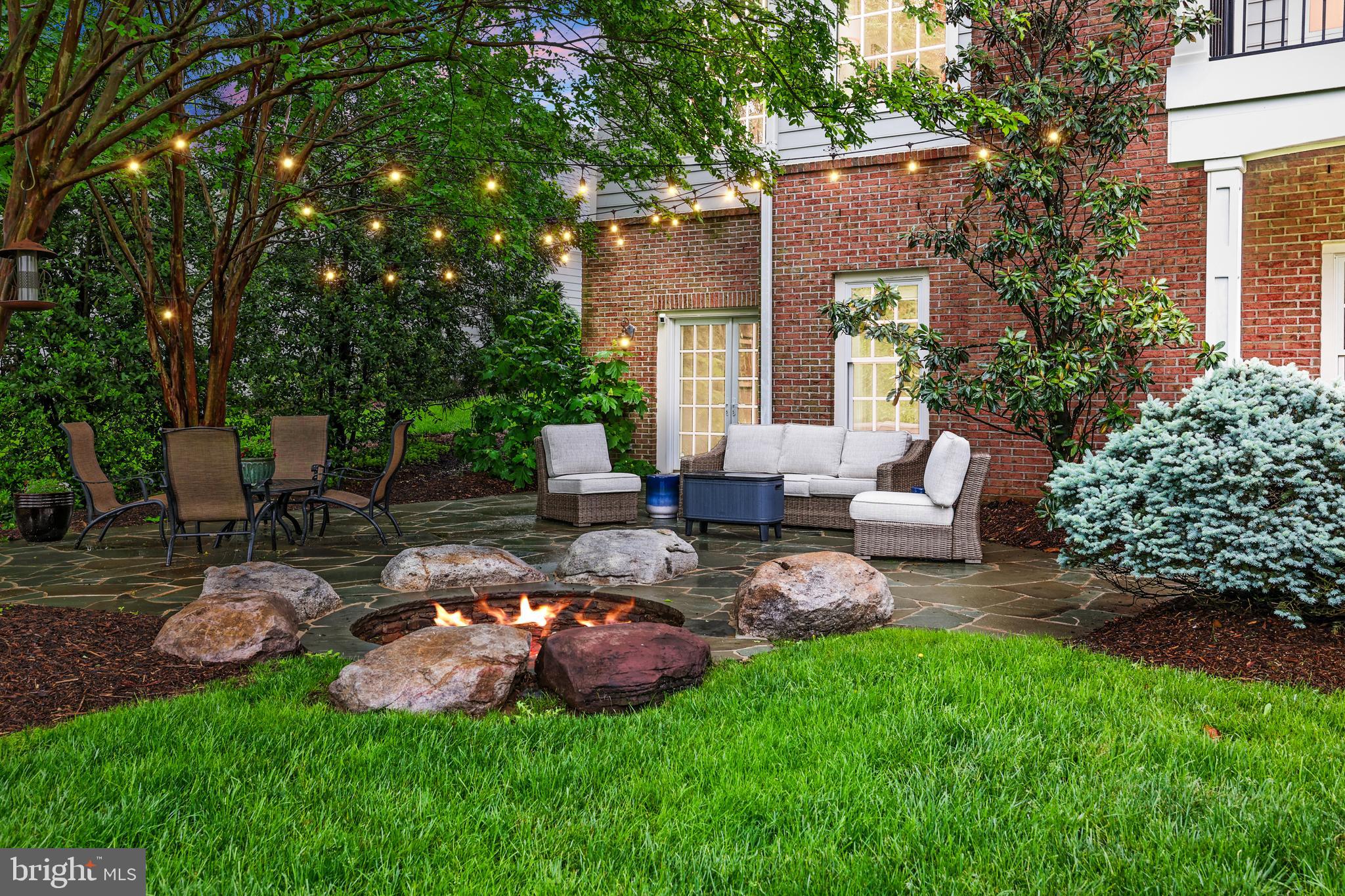 RASPBERRY FALLS - Residential