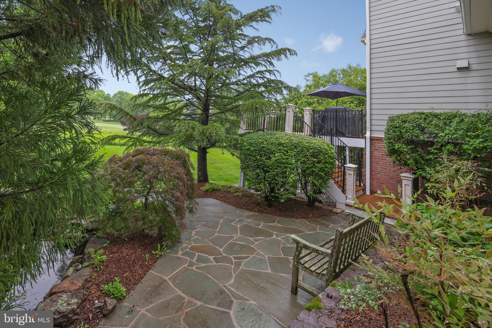 RASPBERRY FALLS - Residential