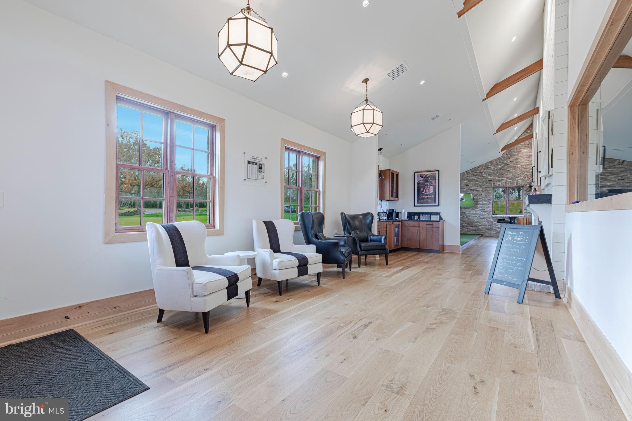 CREIGHTON FARMS - Residential