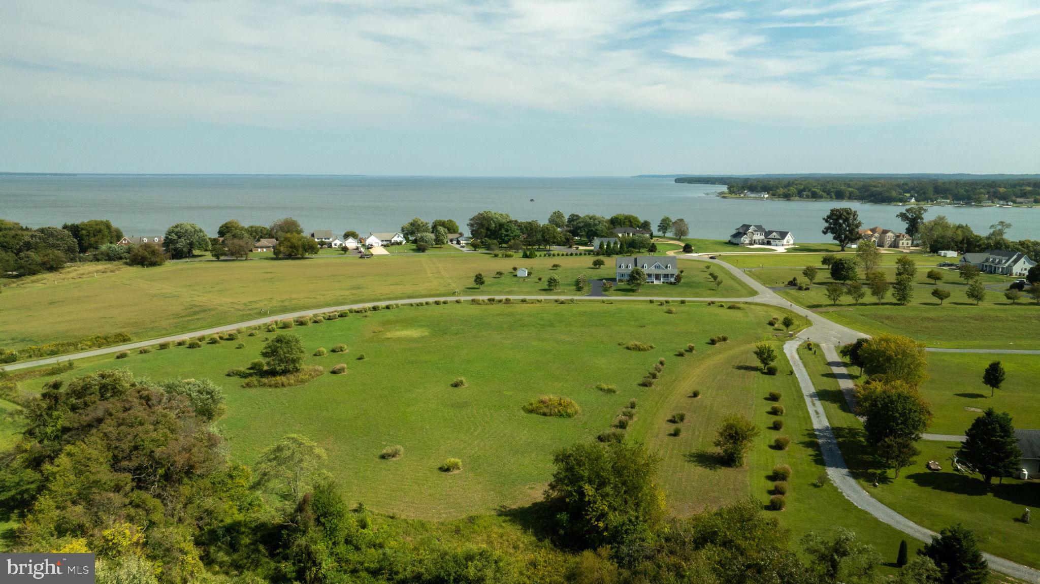 PAYNES POINT - Land