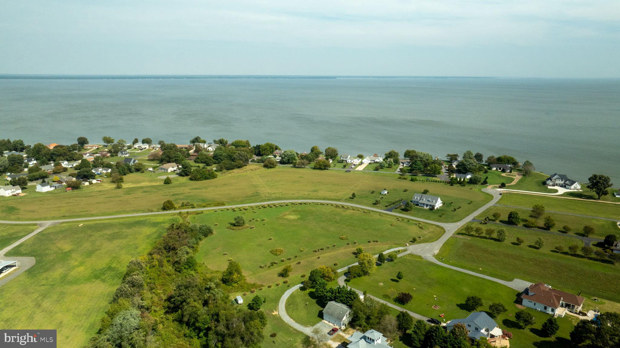 PAYNES POINT - Land