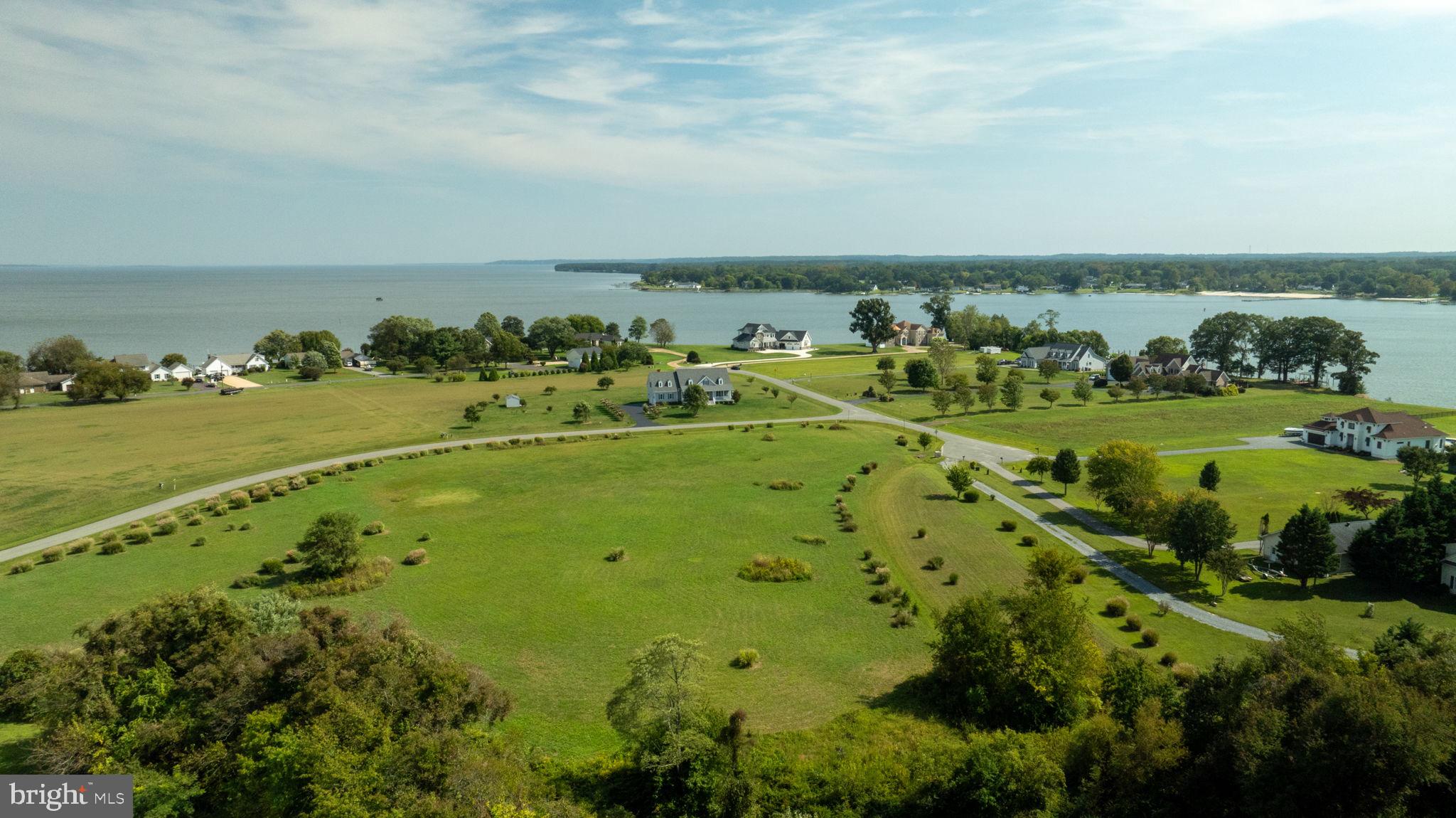 PAYNES POINT - Land