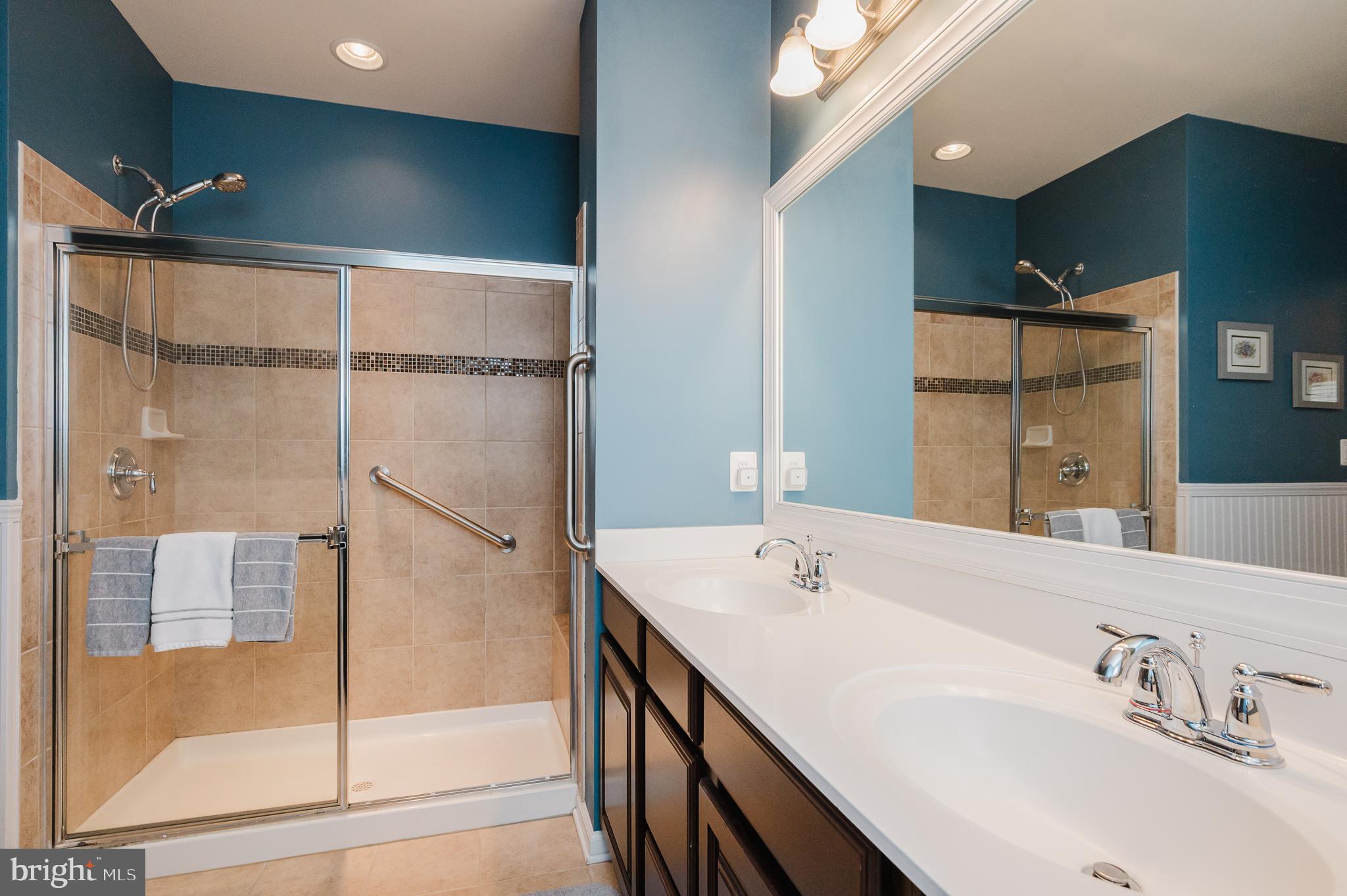 FALLSTON COMMONS - Residential