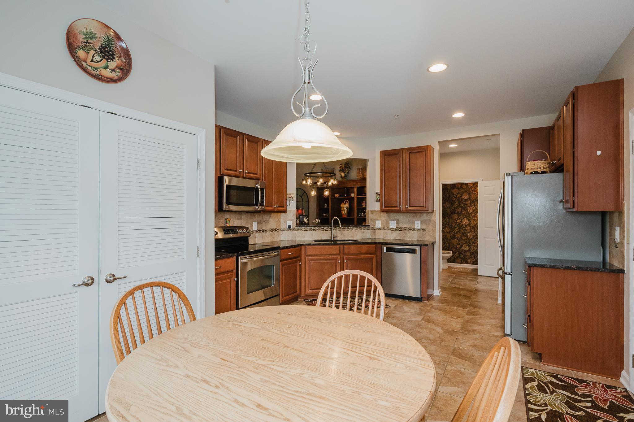 FALLSTON COMMONS - Residential