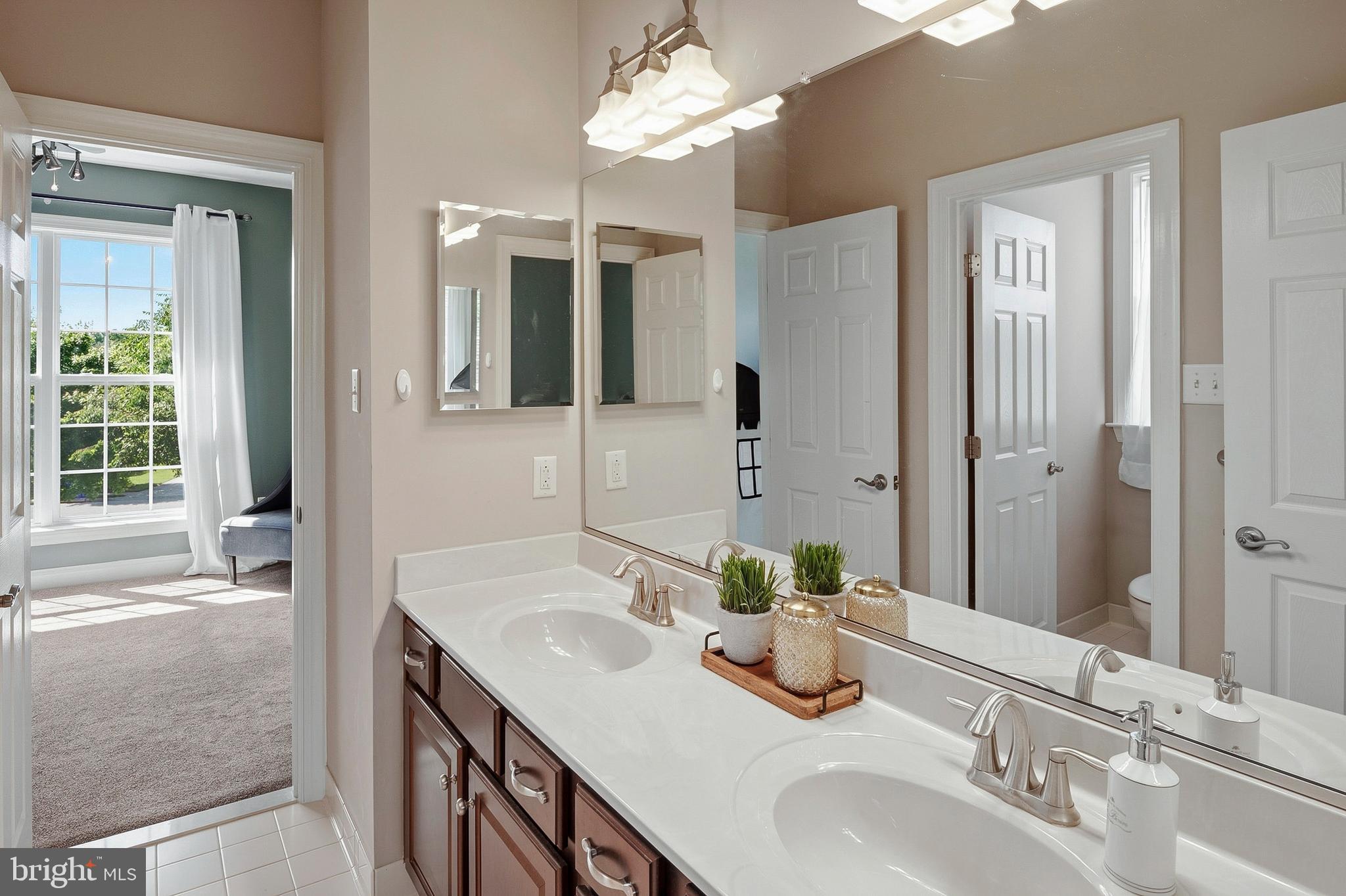 EMERSON - Residential