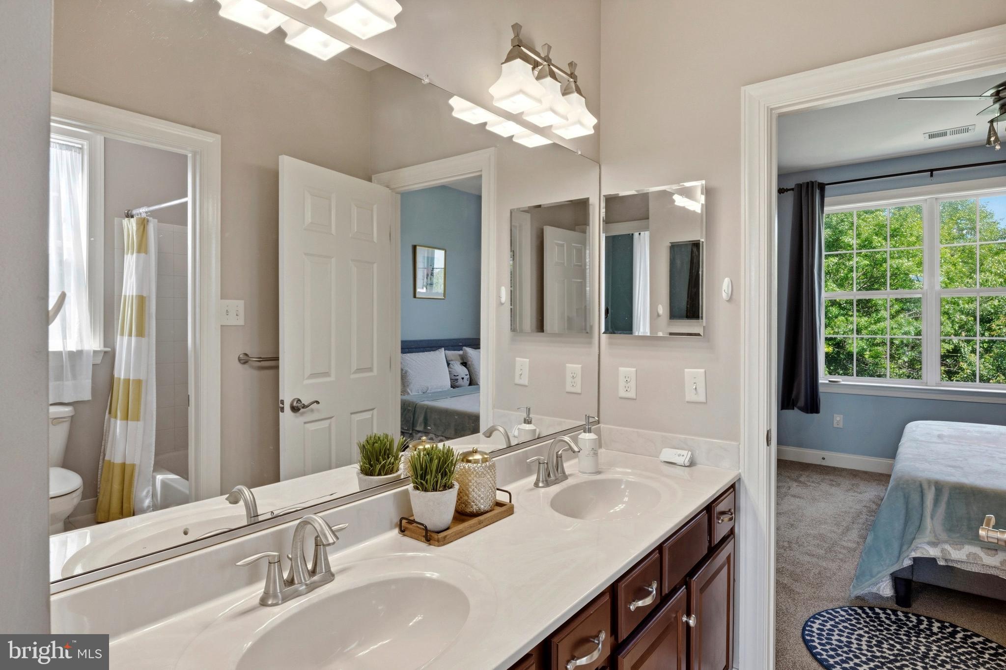 EMERSON - Residential