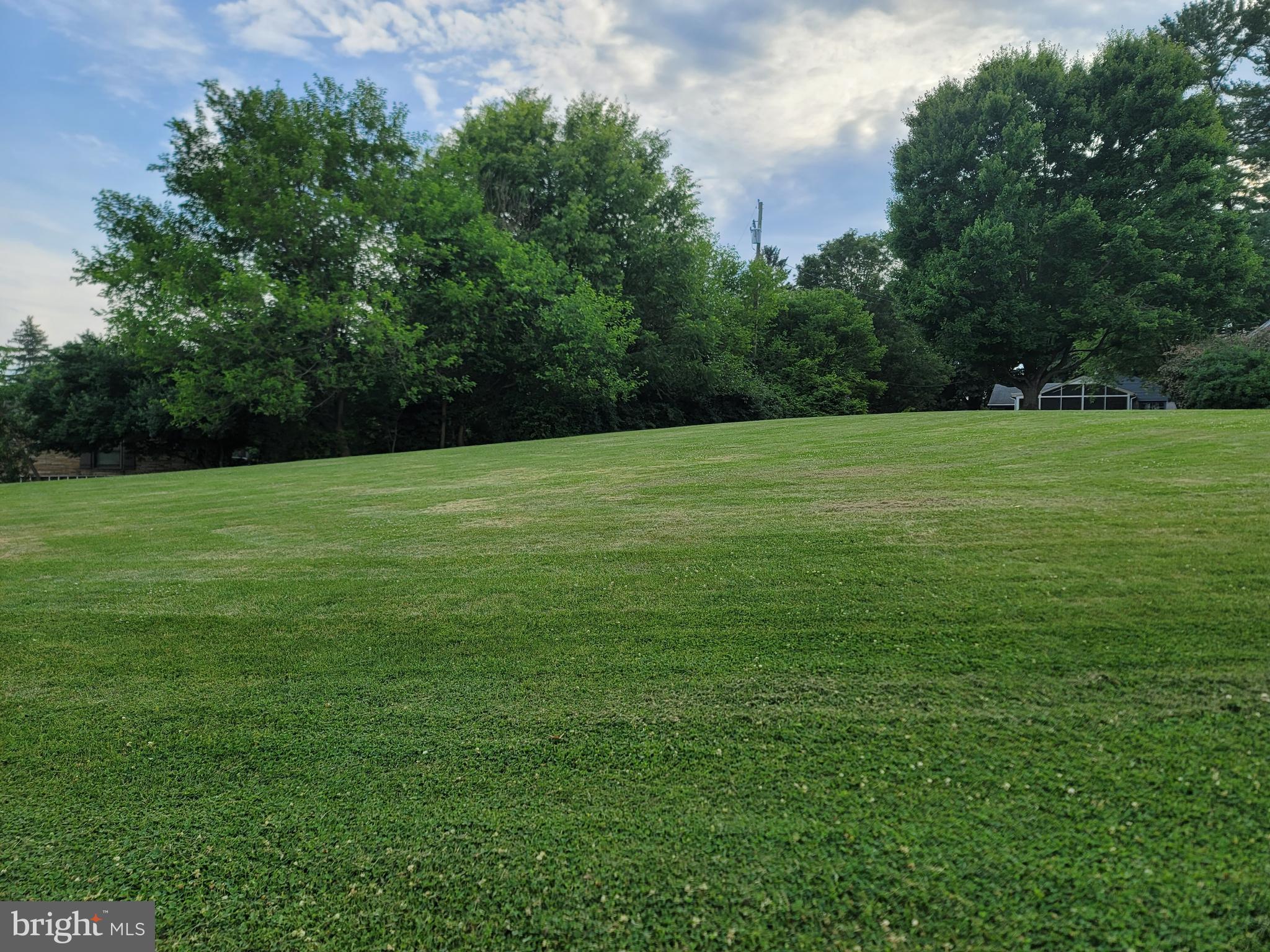 Rare Find! Build your new home in Eastland Hills for a central location to shopping, medical, restaurants and more!