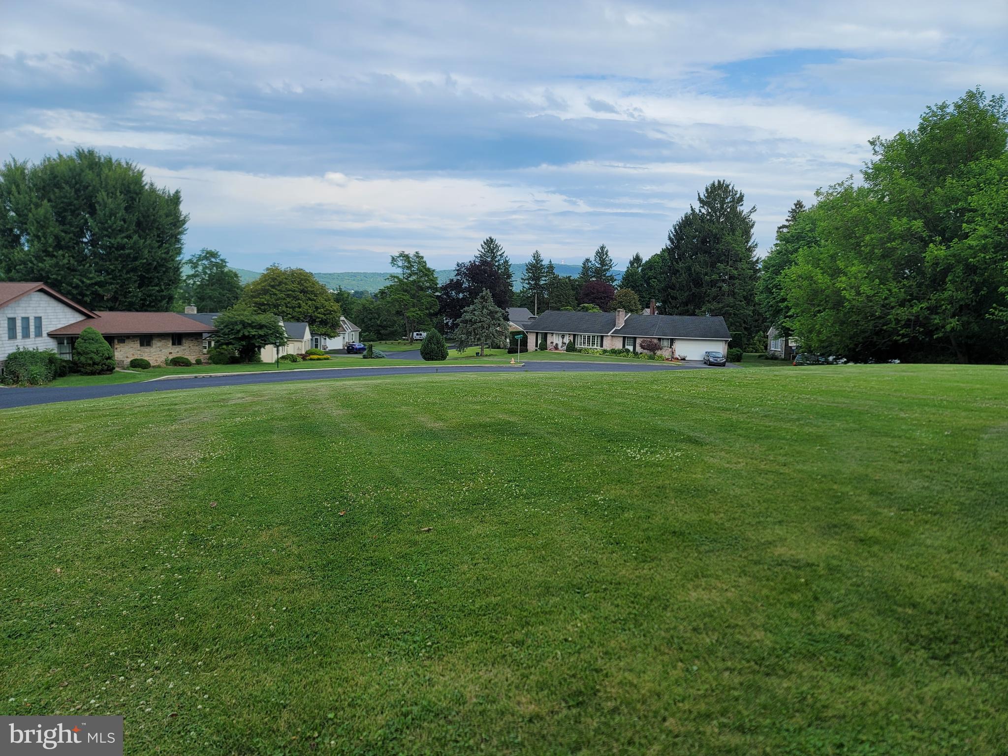 EASTLAND HILLS - Land