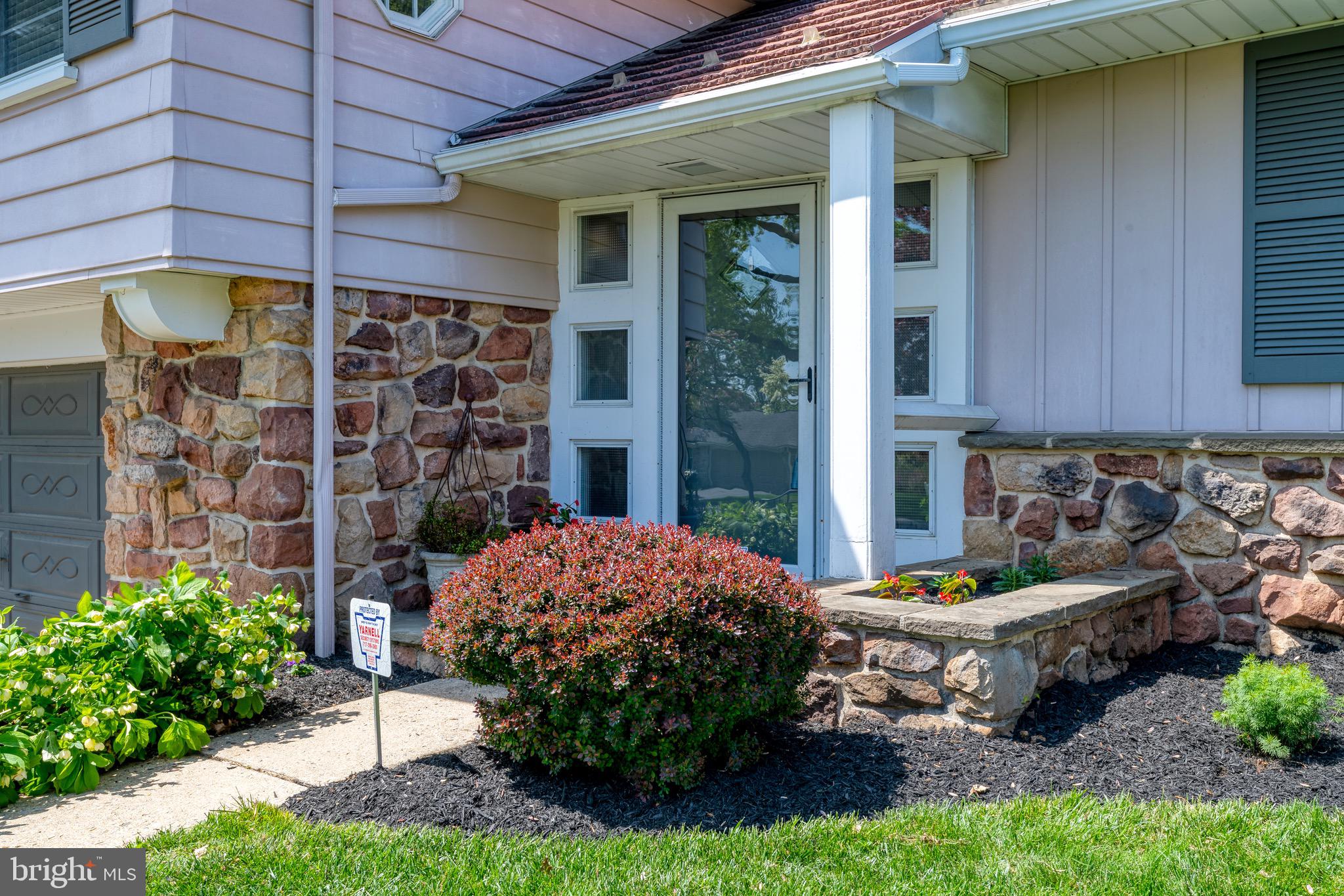 BEVERLY ESTATES - Residential
