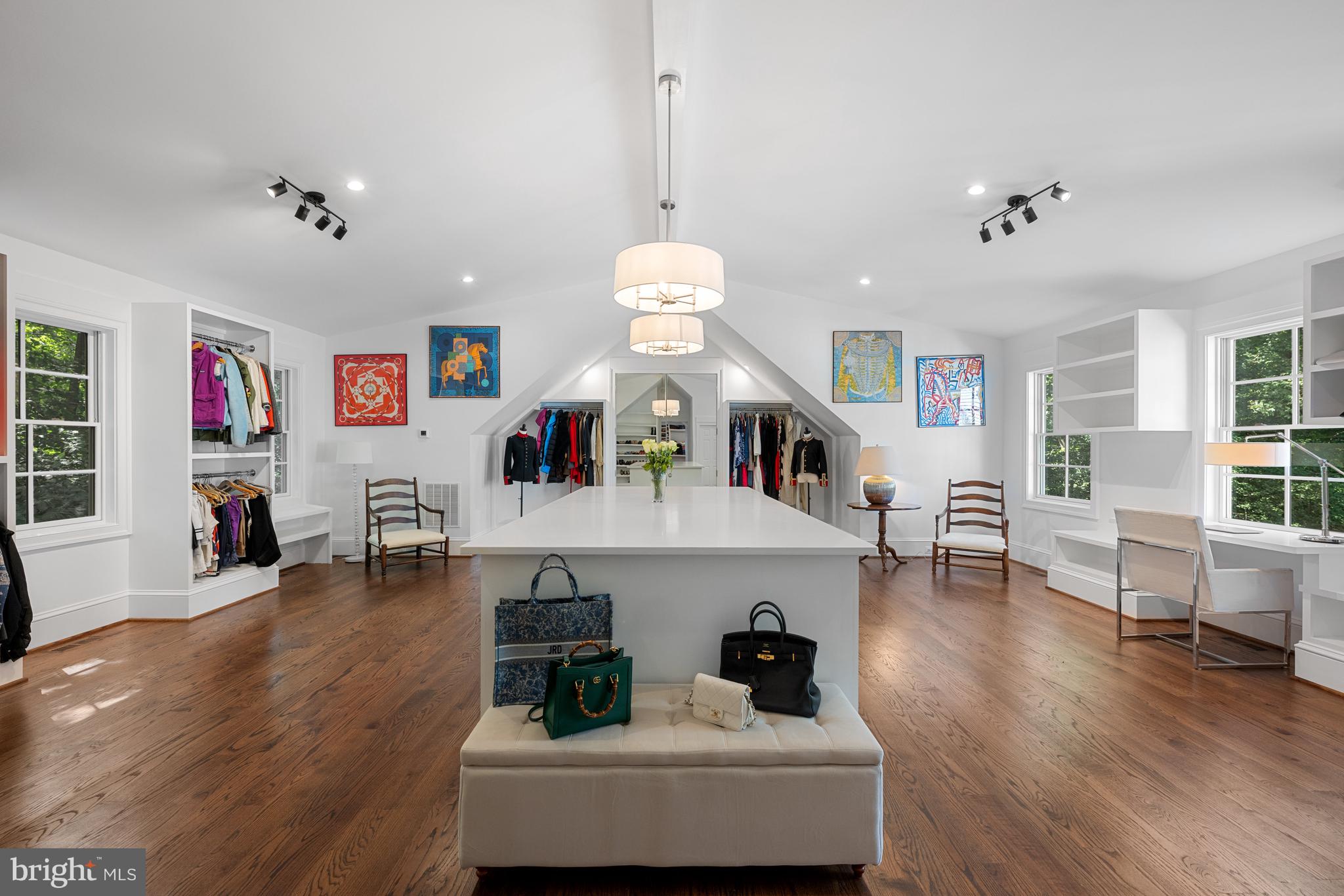 FRANKLIN PARK - Residential