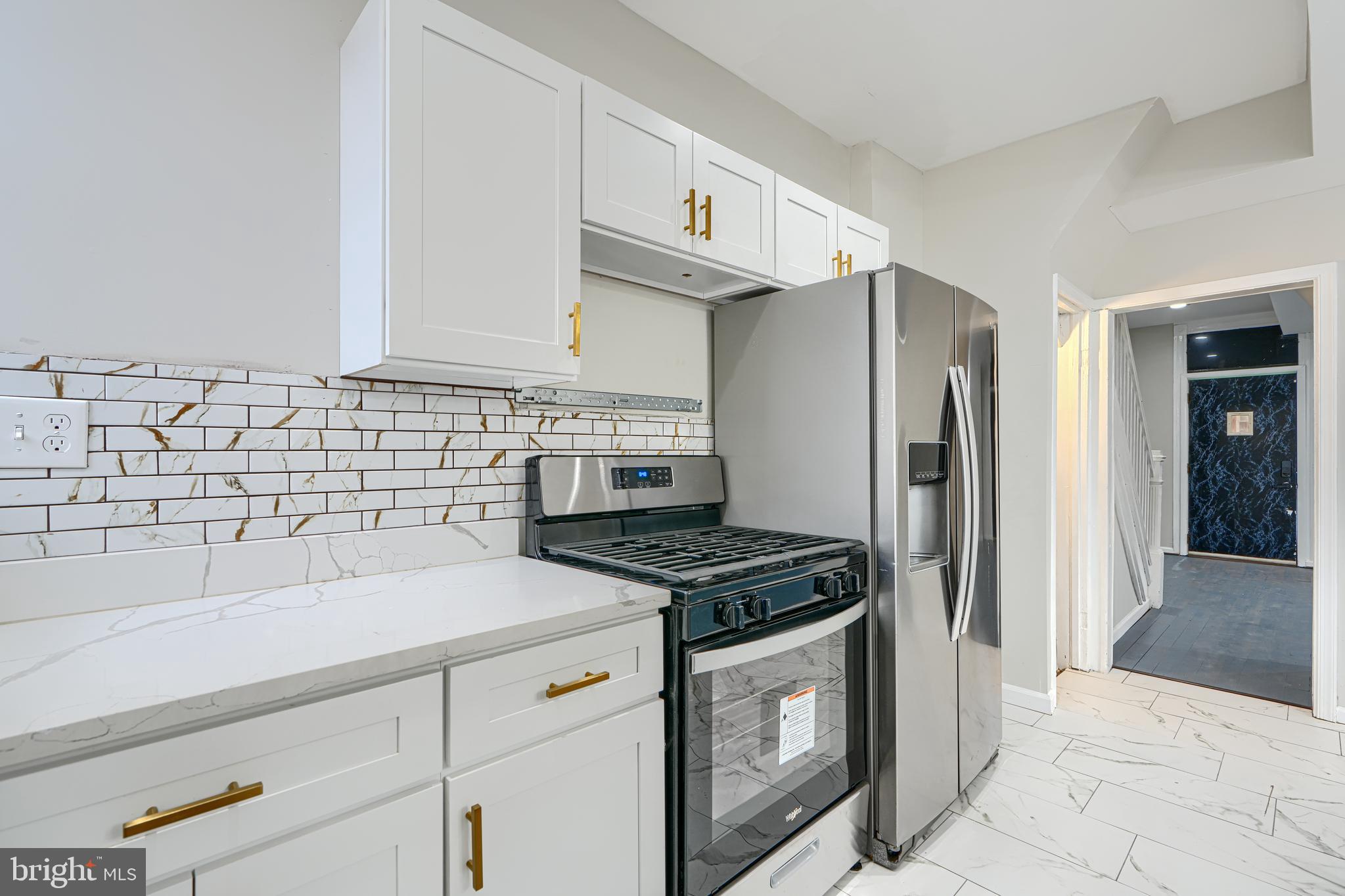 WEST SIDE - Residential