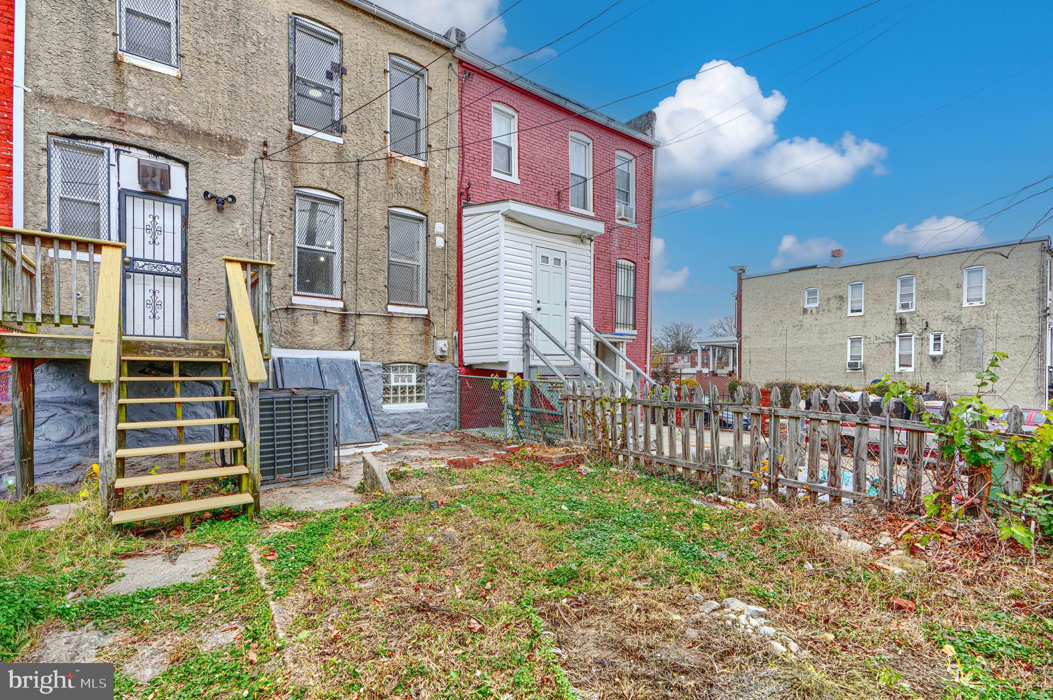 WEST SIDE - Residential