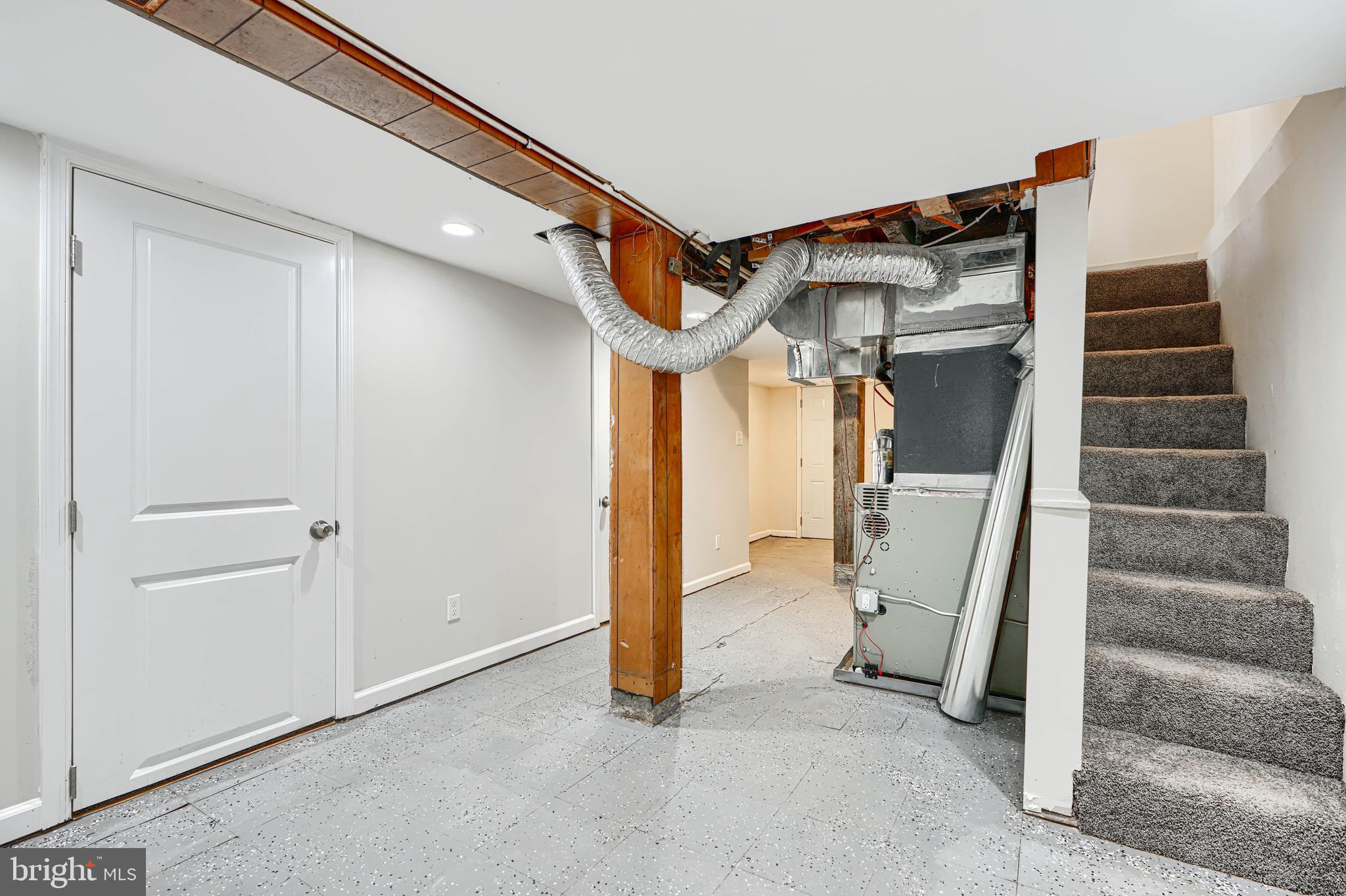 WEST SIDE - Residential