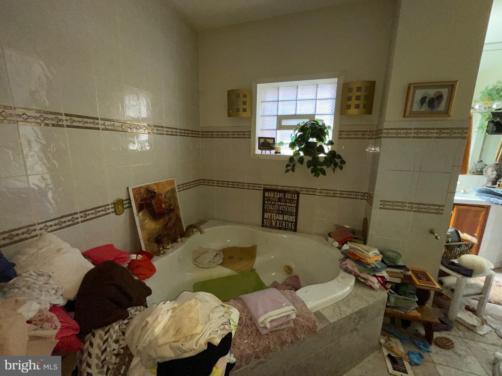 STRAWBERRY MANSION - Residential