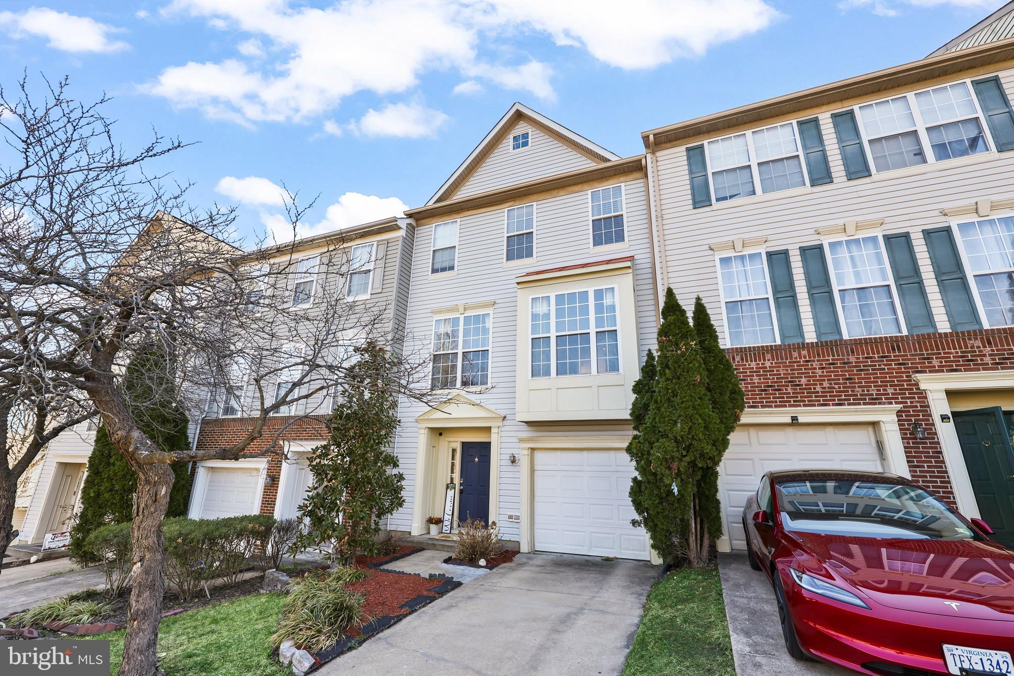 OFFER DEADLINE- MONDAY 3/31 AT 12 PM. Stunning 3-bedroom townhouse in the highly sought-after Markhams Grant community of Woodbridge! This beautifully maintained home features an open layout with abundant natural light. The spacious primary suite offers a walk-in closet and an ensuite bathroom with a dual sink vanity, soaking tub, and walk-in shower. Recent upgrades include a new gas range (2021), vinyl plank flooring and new toilets in full bathrooms (2023), resurfaced hardwood floors (2023). Alll bedrooms, and the third-floor hallway boast brand-new carpeting (2023). Additional updates include a hot water tank (2022) and a new washer and dryer (2021). Enjoy quick access to I-95, nearby shopping centers, a peaceful neighborhood, and inviting outdoor space. This home is move-in ready and waiting for you!