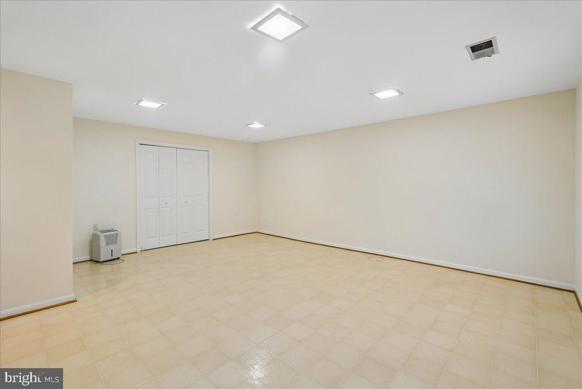 BURKE CENTRE - Residential