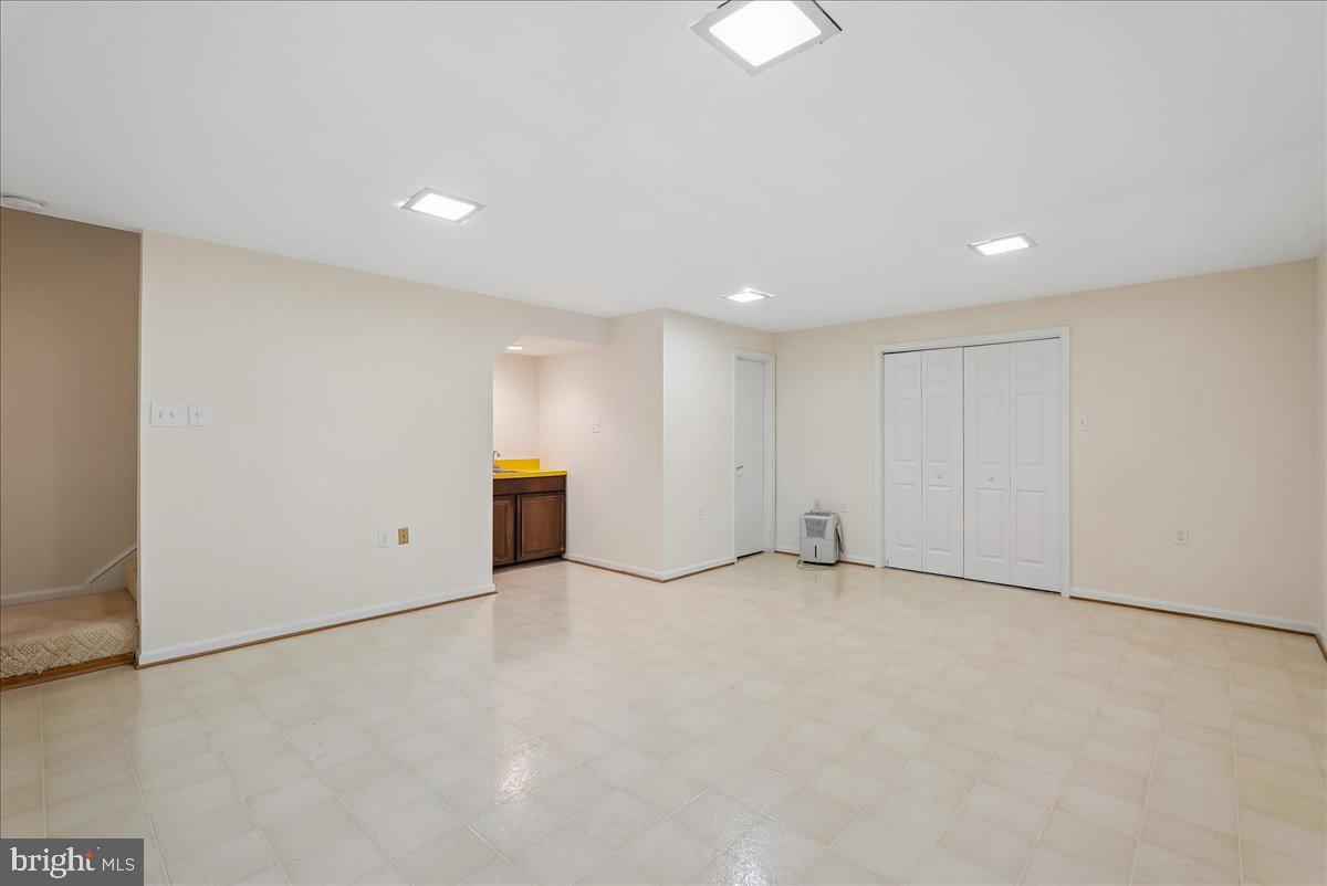 BURKE CENTRE - Residential