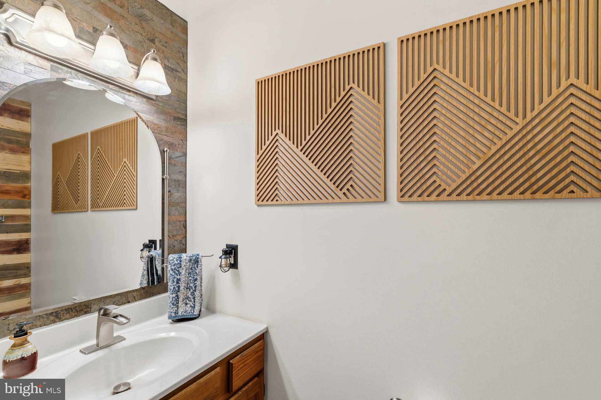 LOCUST POINT - Residential