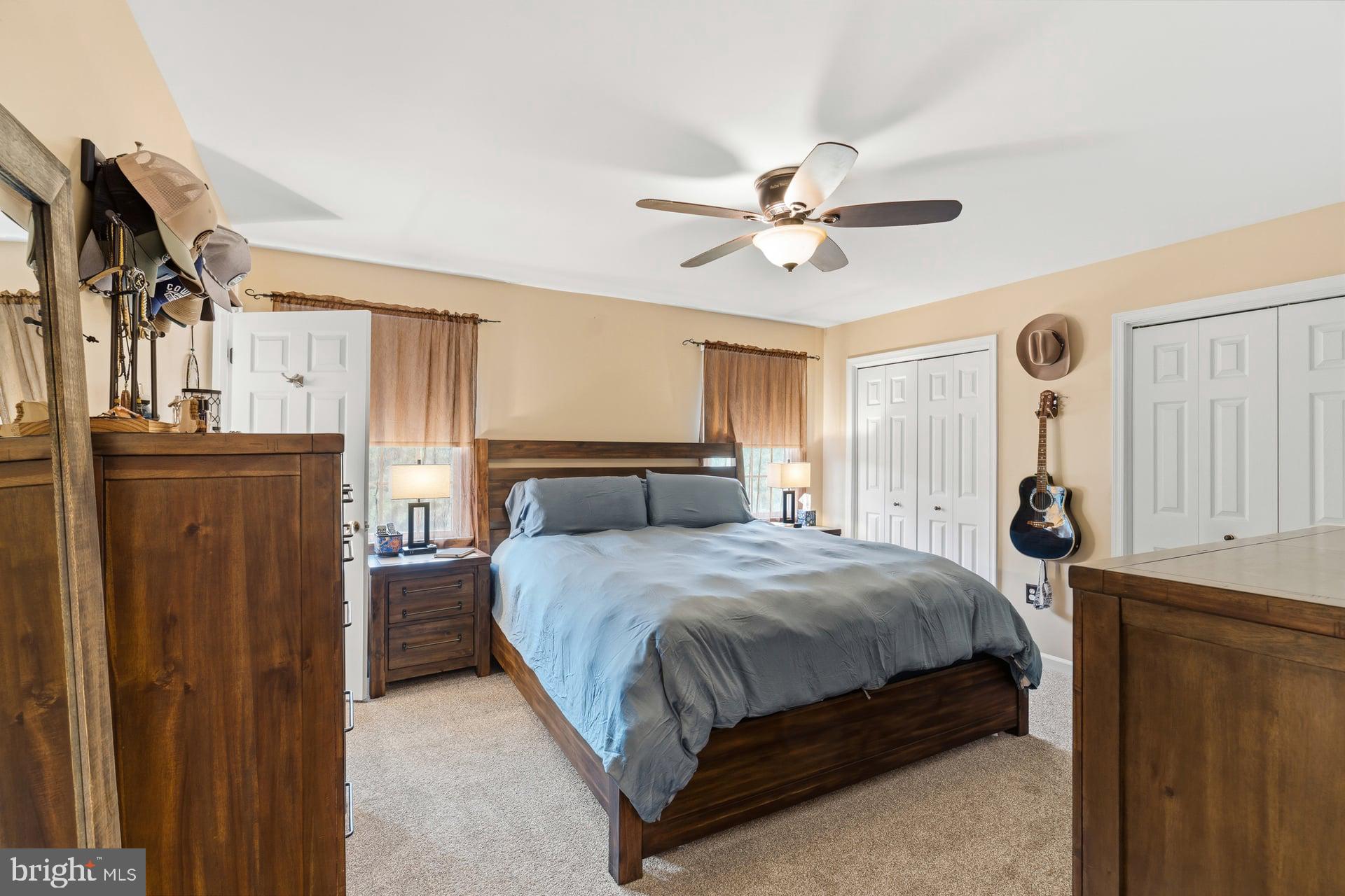 LOCUST POINT - Residential