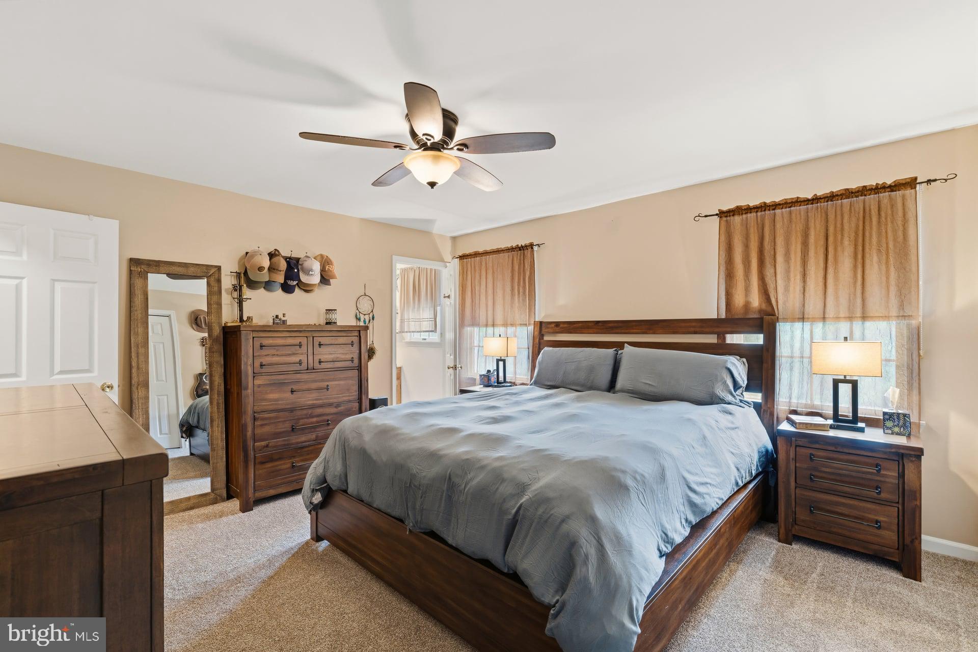 LOCUST POINT - Residential