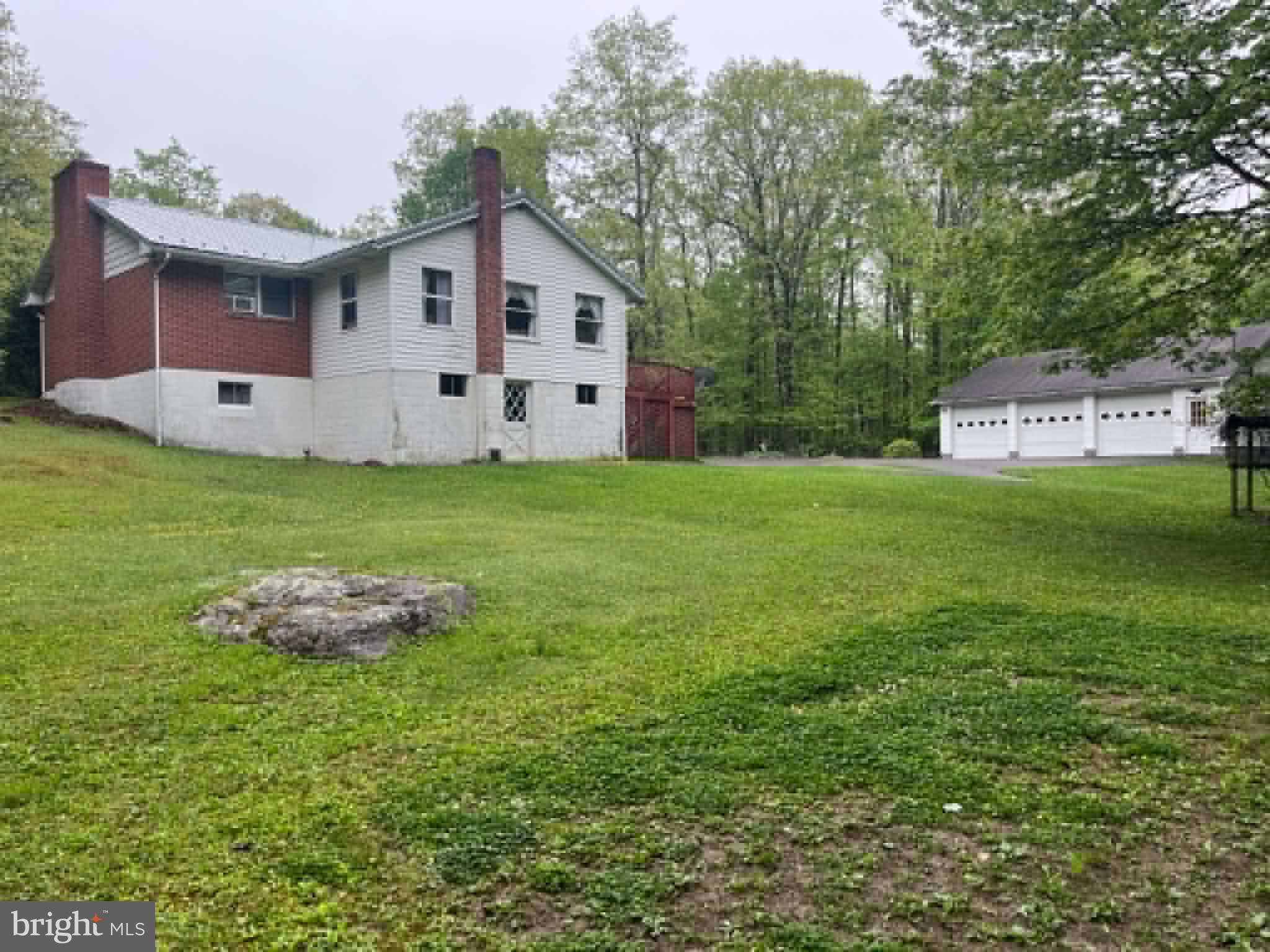 HARE HOLLOW - Residential