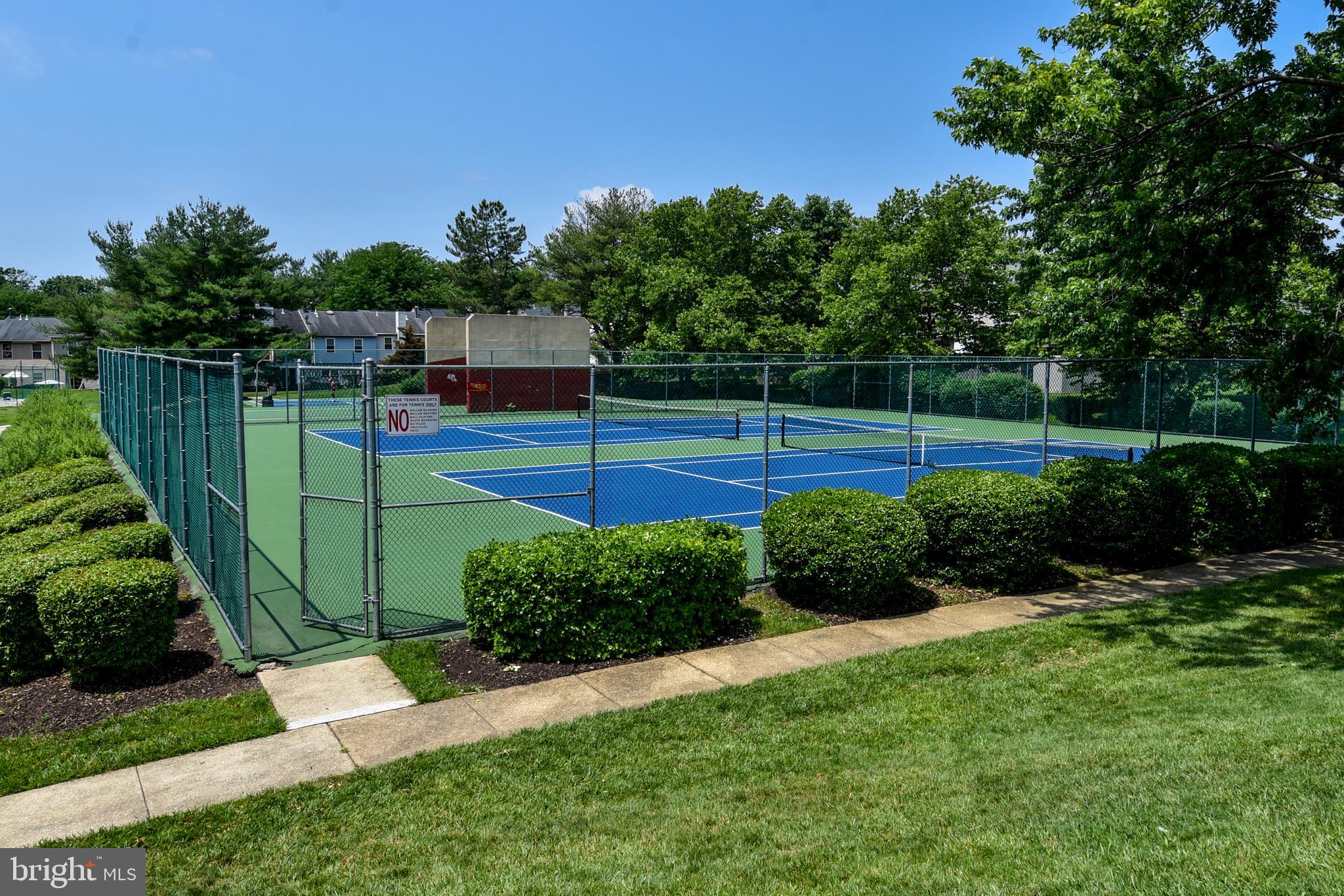 WILLOW WOOD - Residential Lease